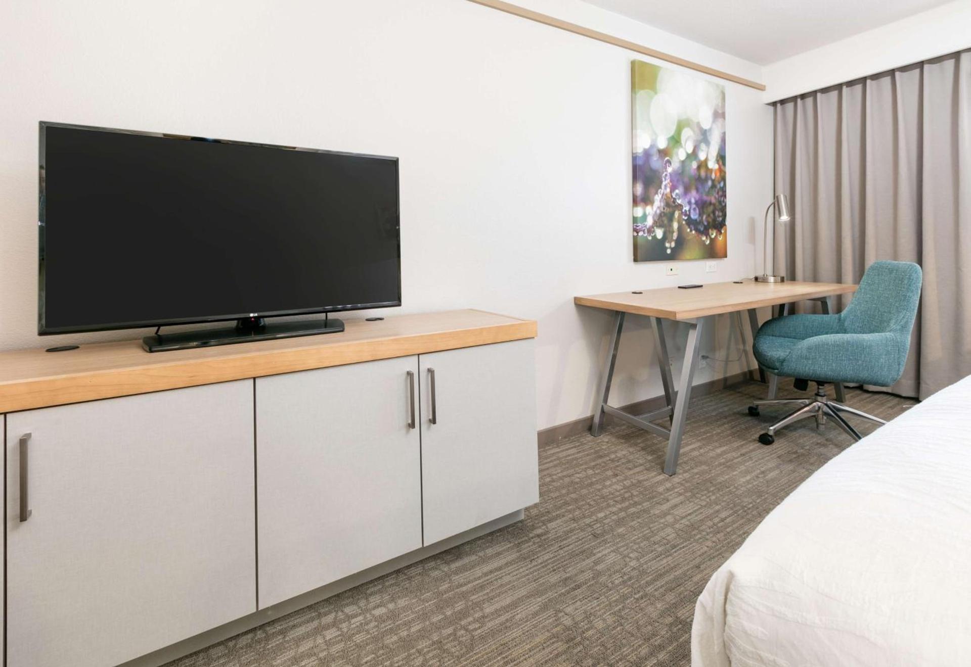 Hilton Garden Inn Irvine East/Lake Forest photo 20