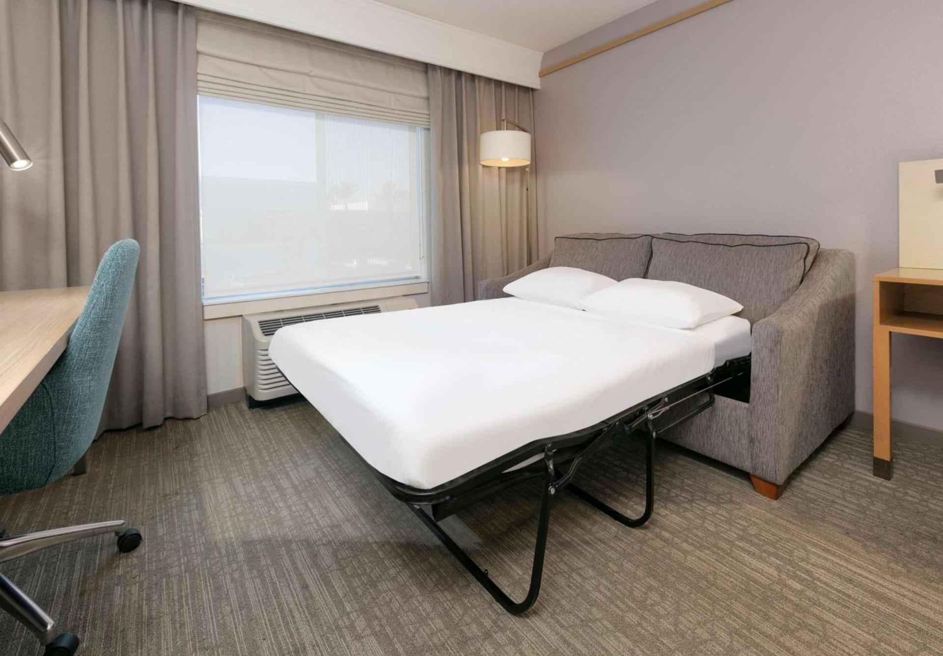 Hilton Garden Inn Irvine East/Lake Forest photo 27