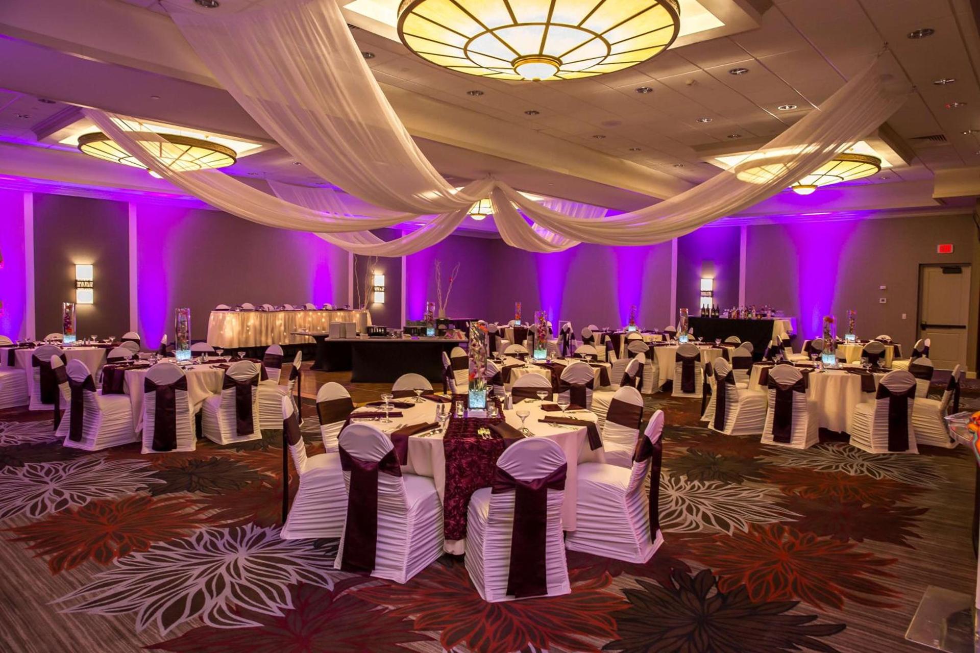 DoubleTree by Hilton Pittsburgh-Green Tree photo 27