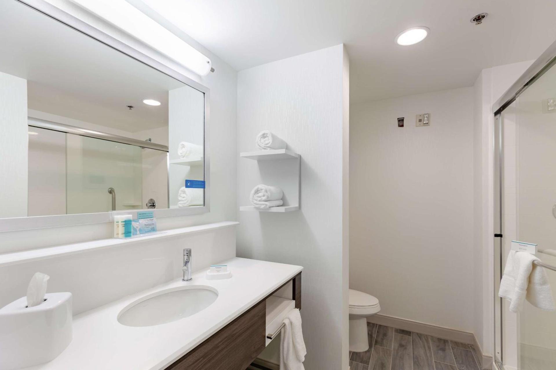 Hampton Inn Acworth photo 11