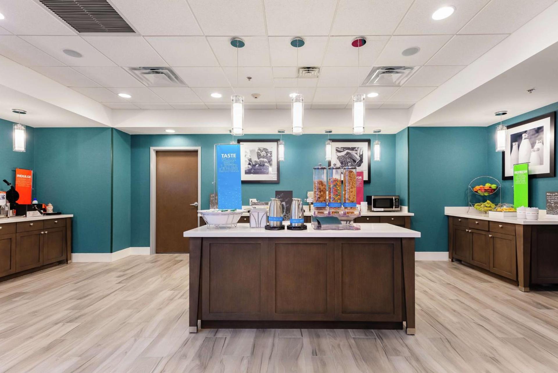 Hampton Inn Acworth photo 23