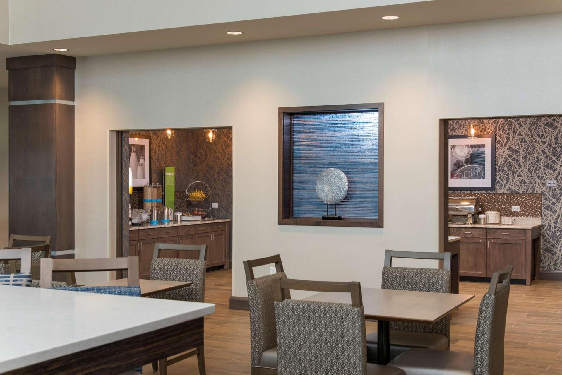 Hampton Inn & Suites Grand Rapids Downtown photo 23