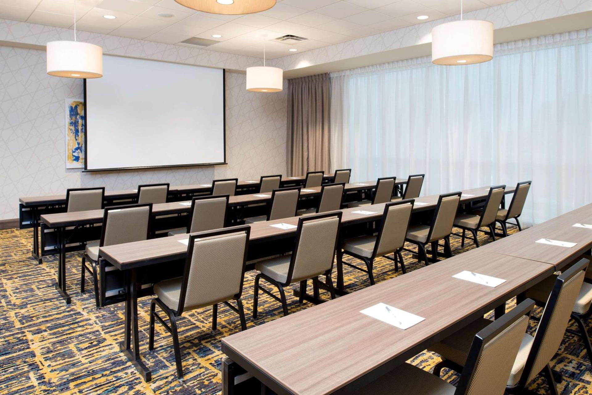Hampton Inn & Suites Grand Rapids Downtown photo 58