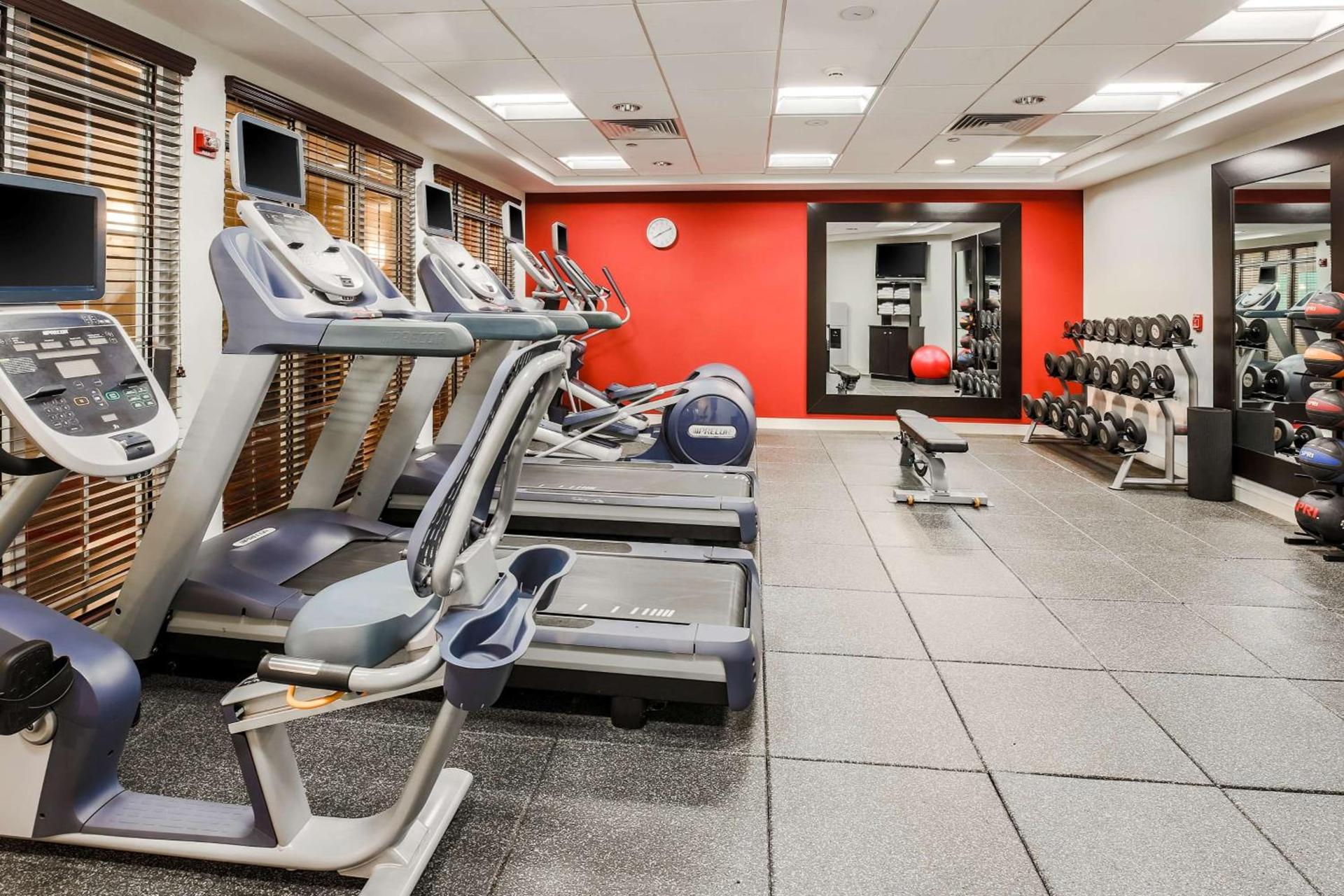 Homewood Suites by Hilton Long Island-Melville photo 10