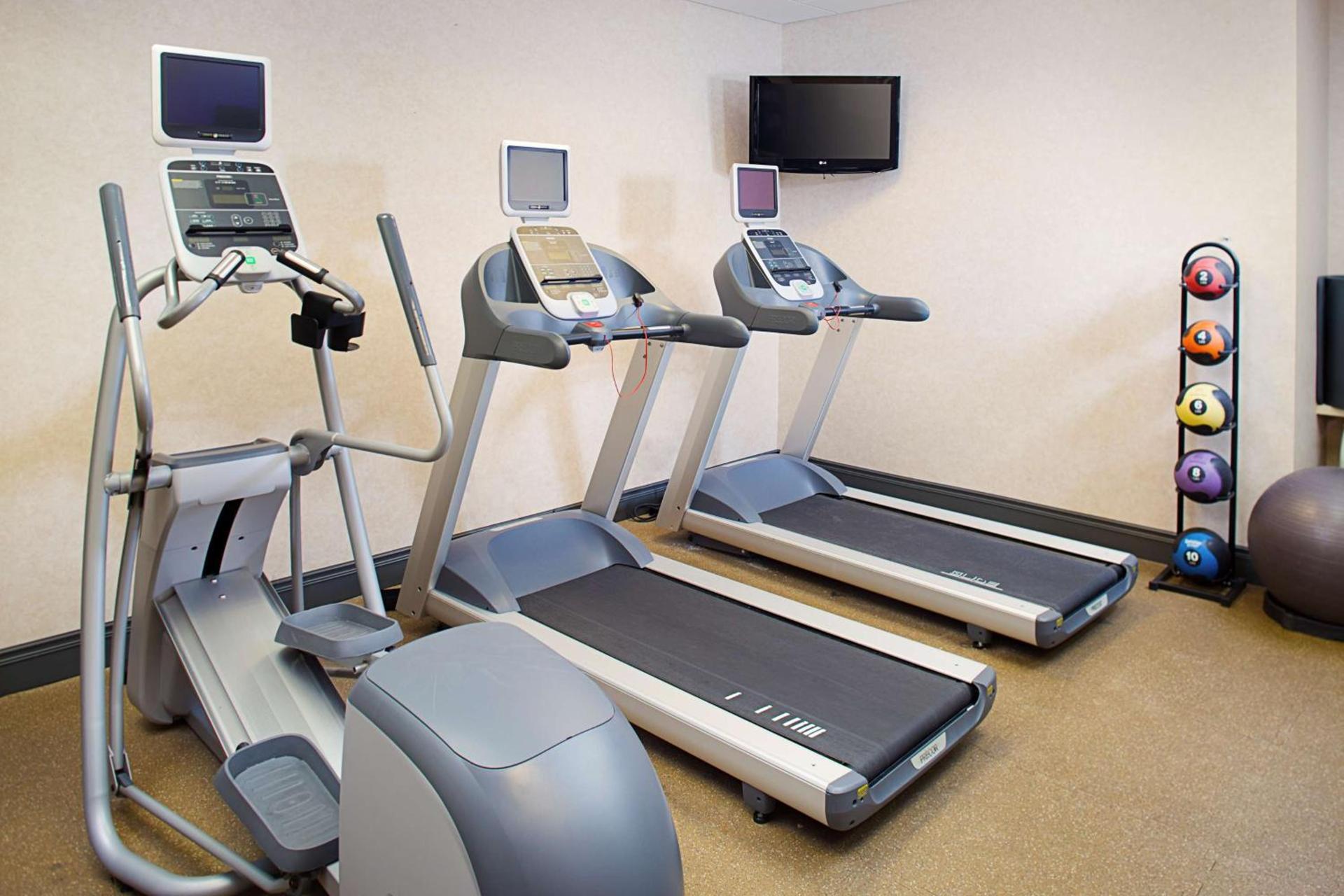 Homewood Suites Lancaster photo 8