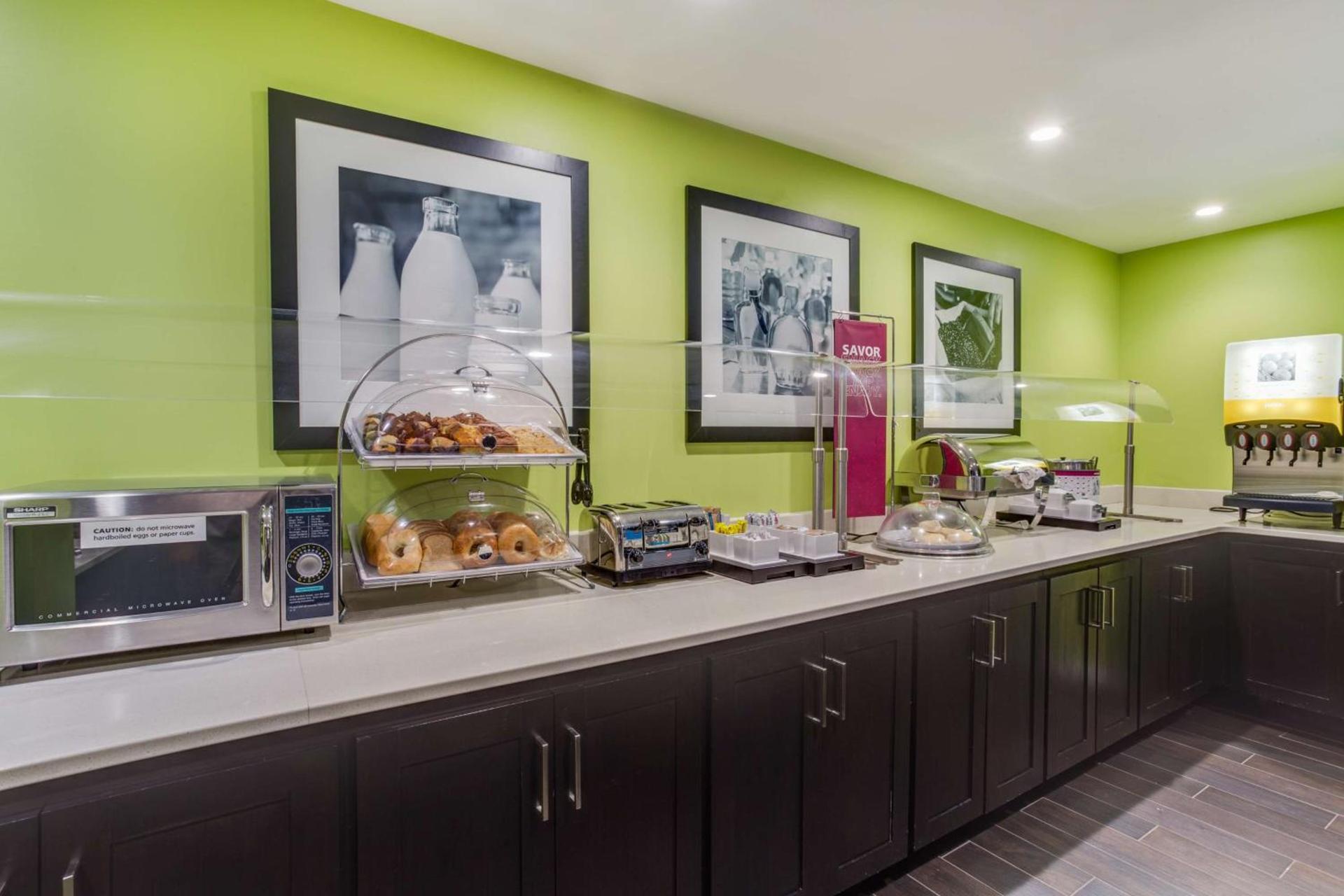 Hampton Inn Norcross photo 10