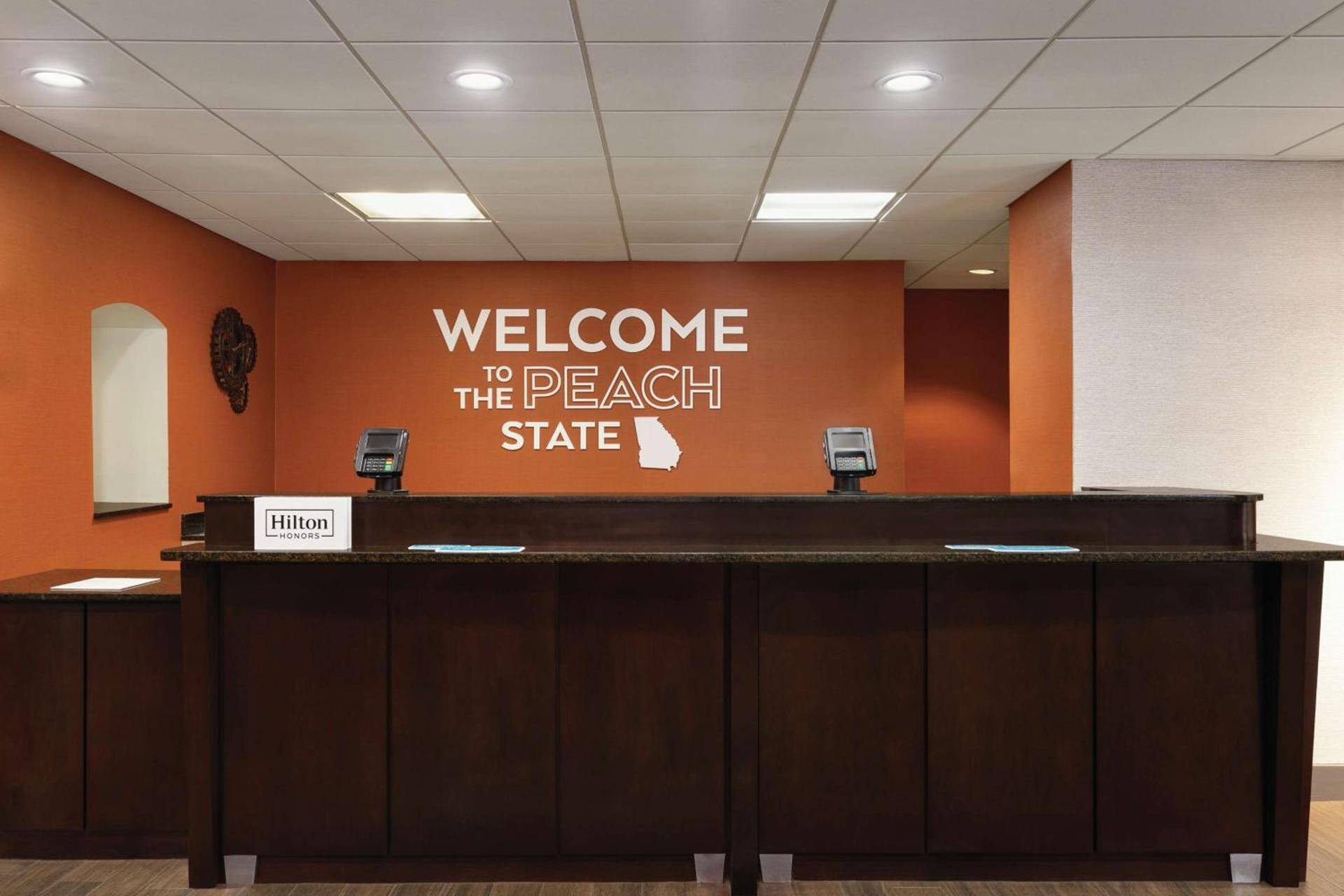 Hampton Inn Atlanta-Stone Mountain photo 5