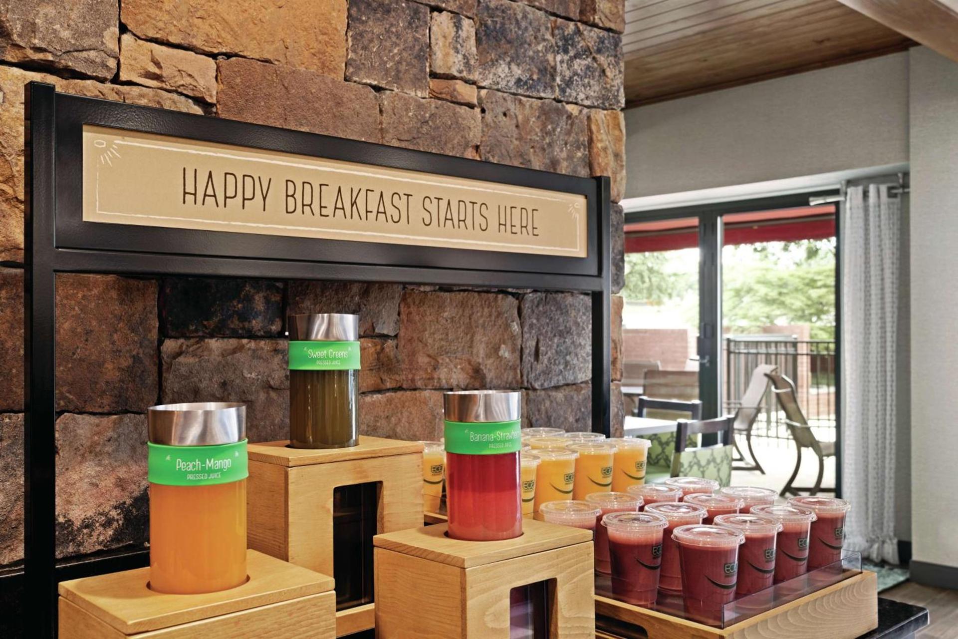 Hampton Inn Atlanta-Stone Mountain photo 11