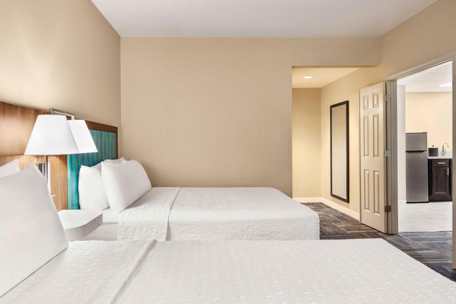 Hampton Inn Atlanta-Stone Mountain photo 17
