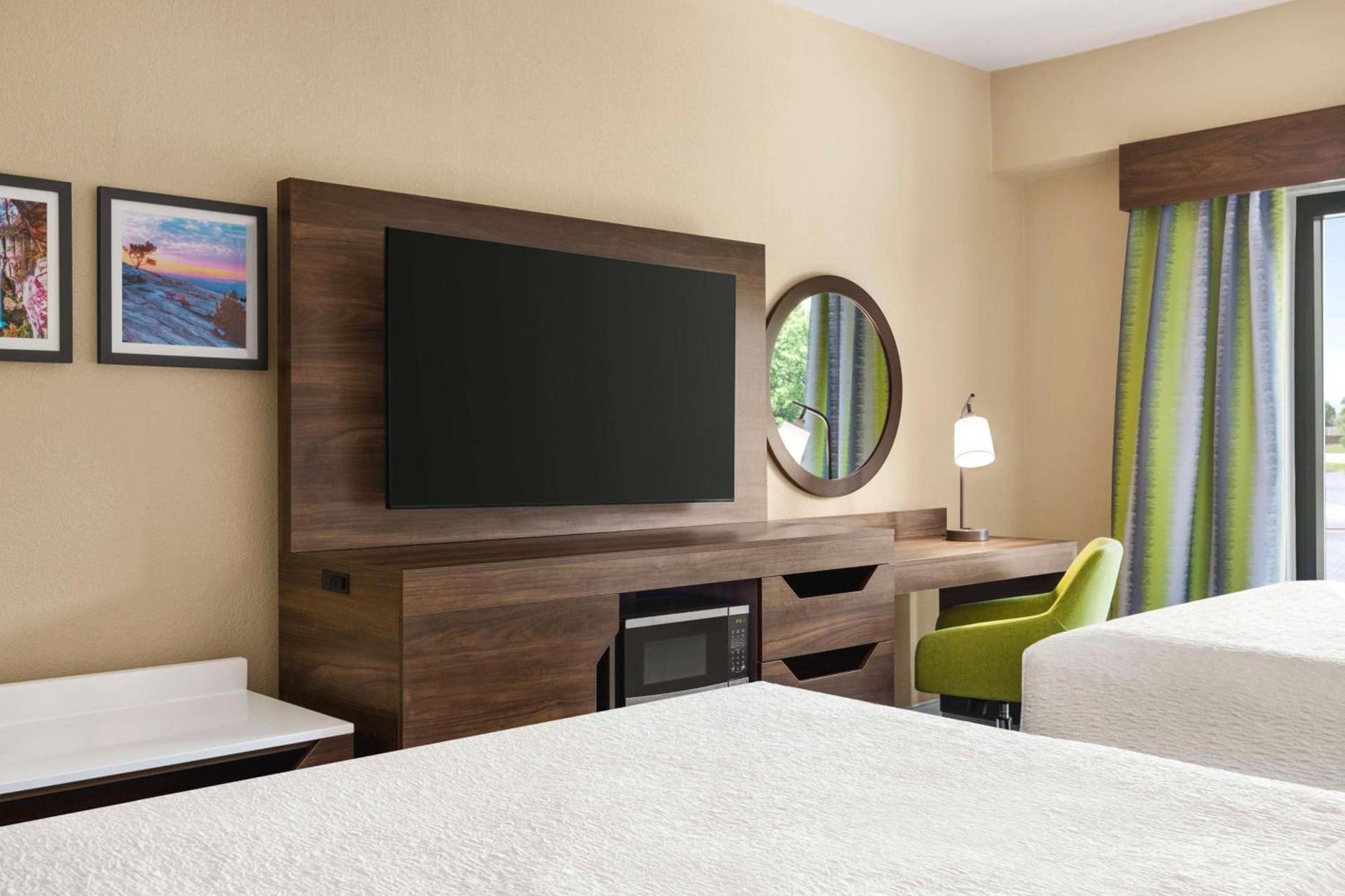 Hampton Inn Atlanta-Stone Mountain photo 24