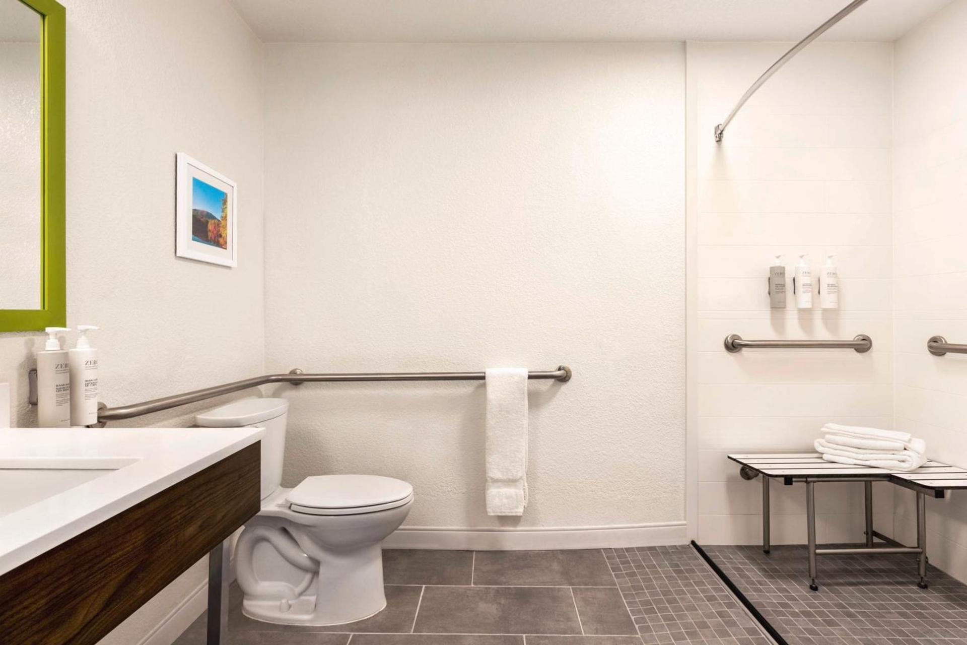 Hampton Inn Atlanta-Stone Mountain photo 27