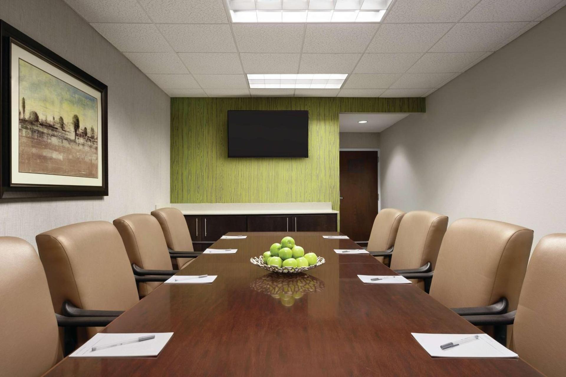 Hampton Inn Atlanta-Stone Mountain photo 31