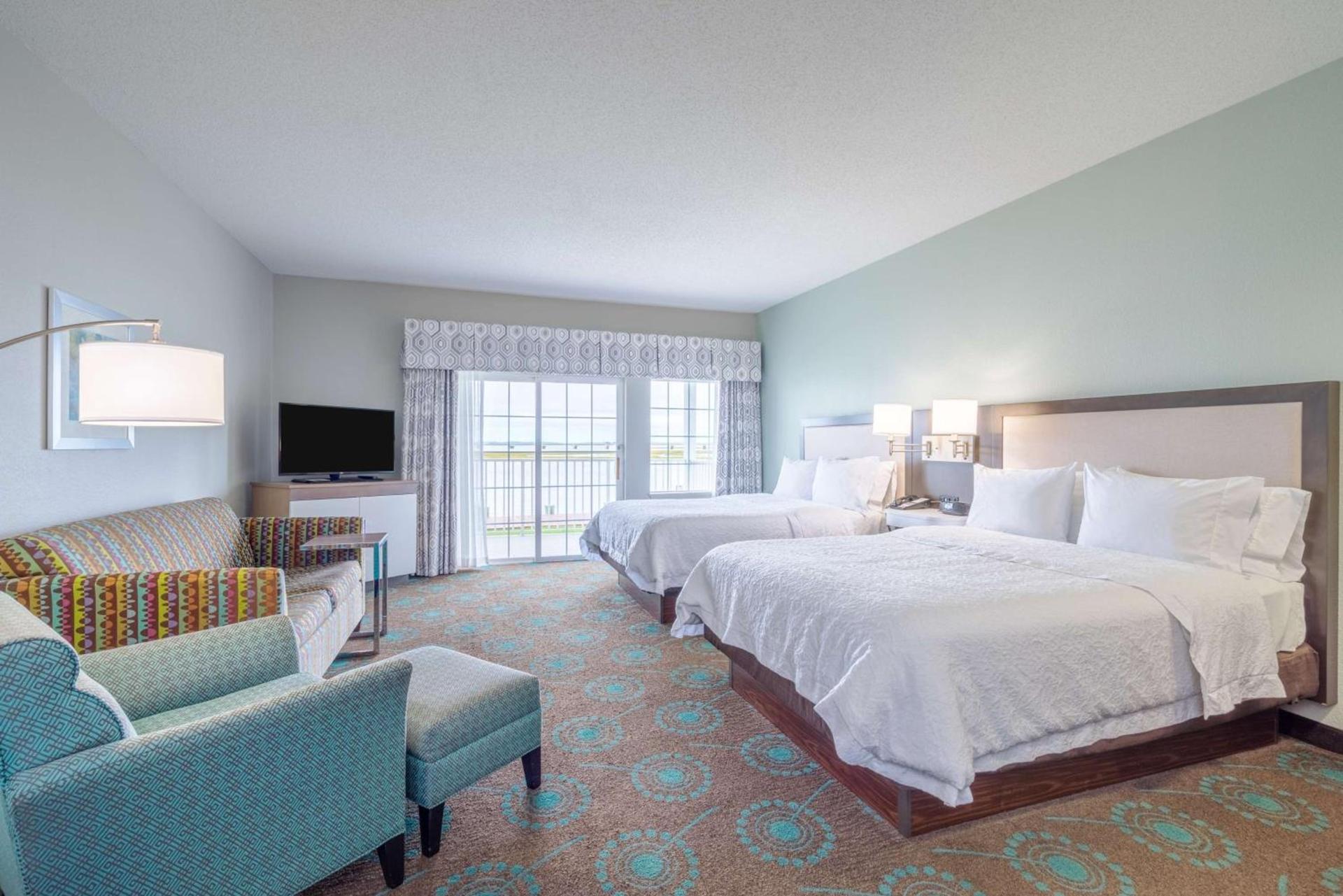 Hampton Inn & Suites Chincoteague-Waterfront, Va photo 52