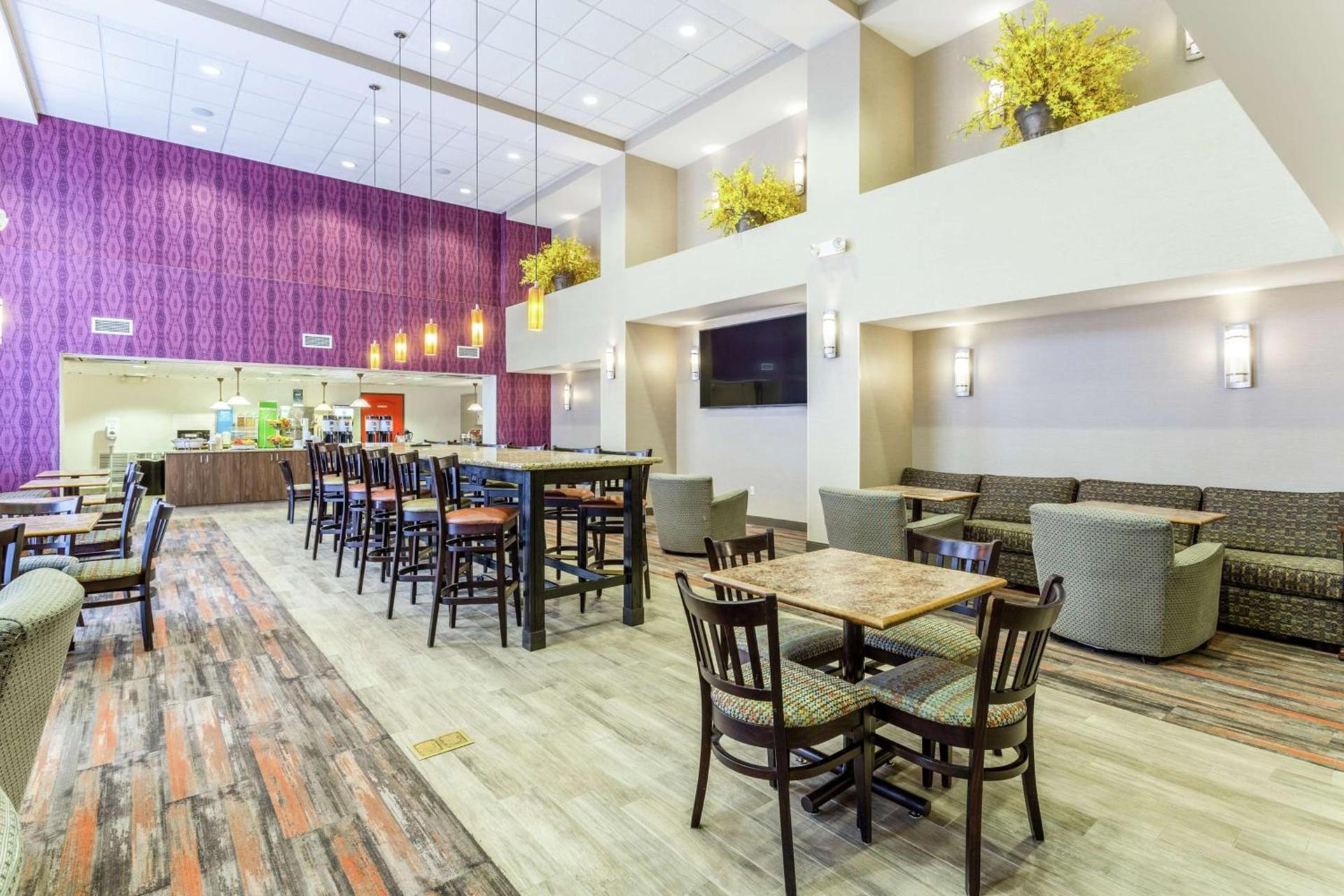 Hampton Inn & Suites Chicago - Libertyville photo 6