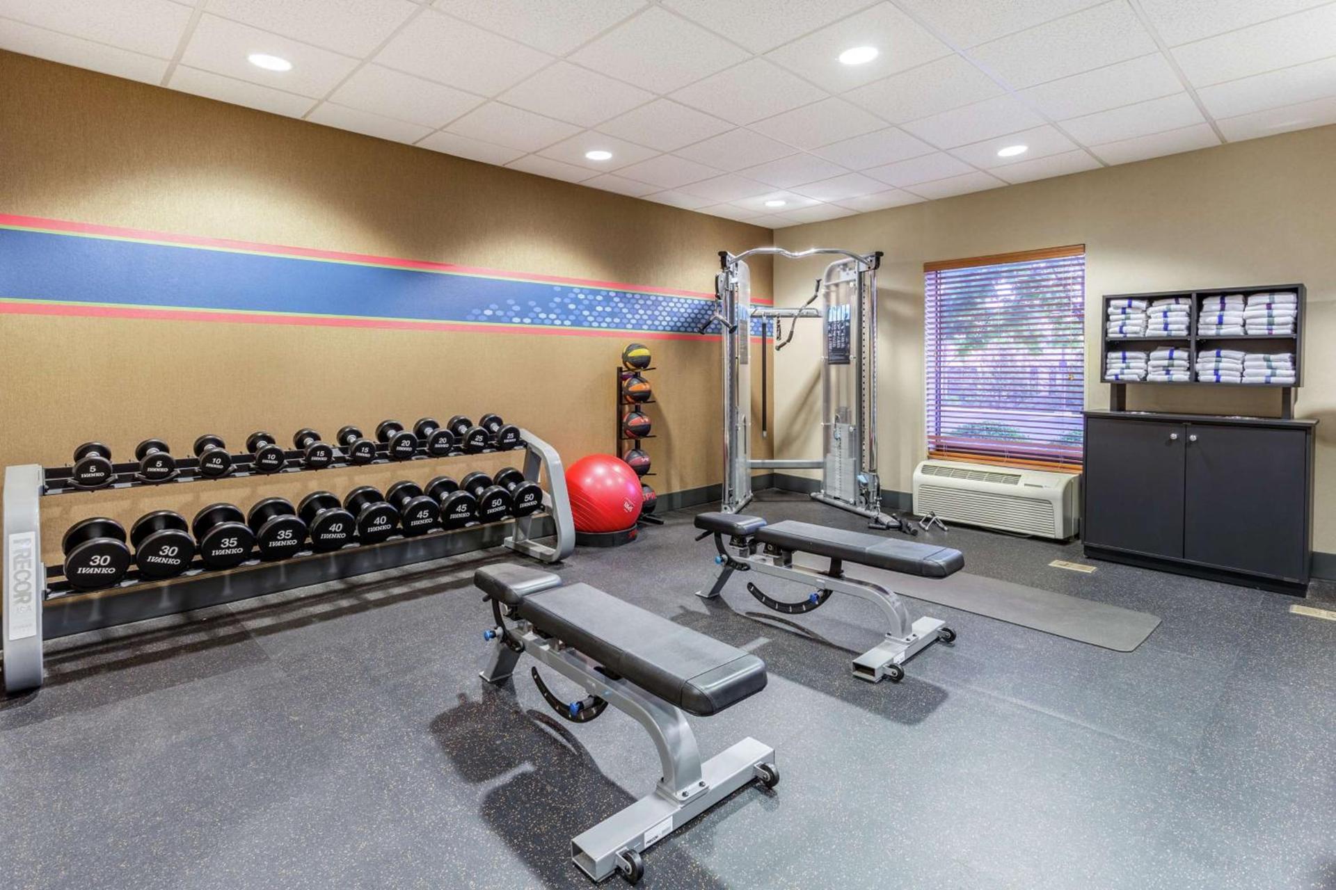 Hampton Inn & Suites Chicago - Libertyville photo 9