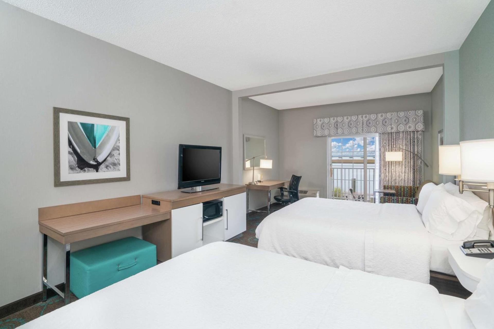 Hampton Inn & Suites Chincoteague-Waterfront, Va photo 57