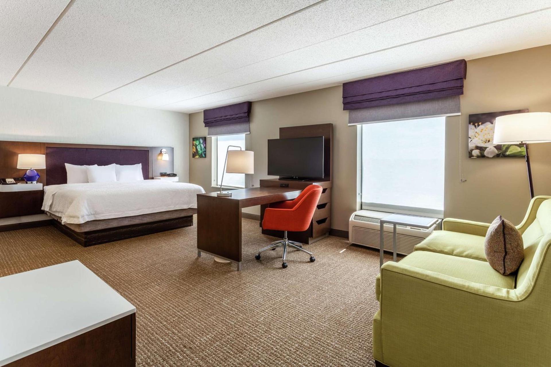 Hampton Inn & Suites Chicago - Libertyville photo 21