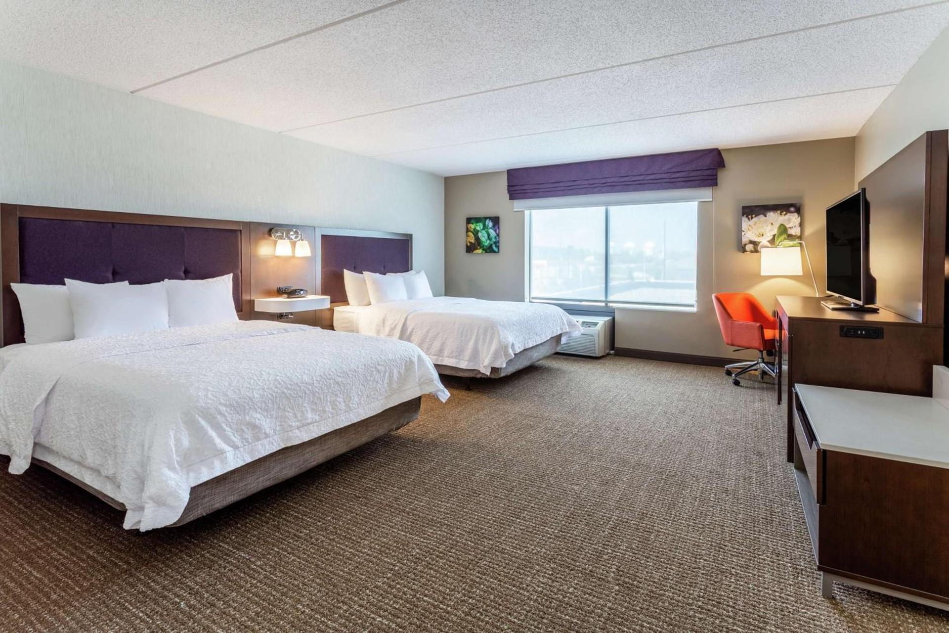 Hampton Inn & Suites Chicago - Libertyville photo 22