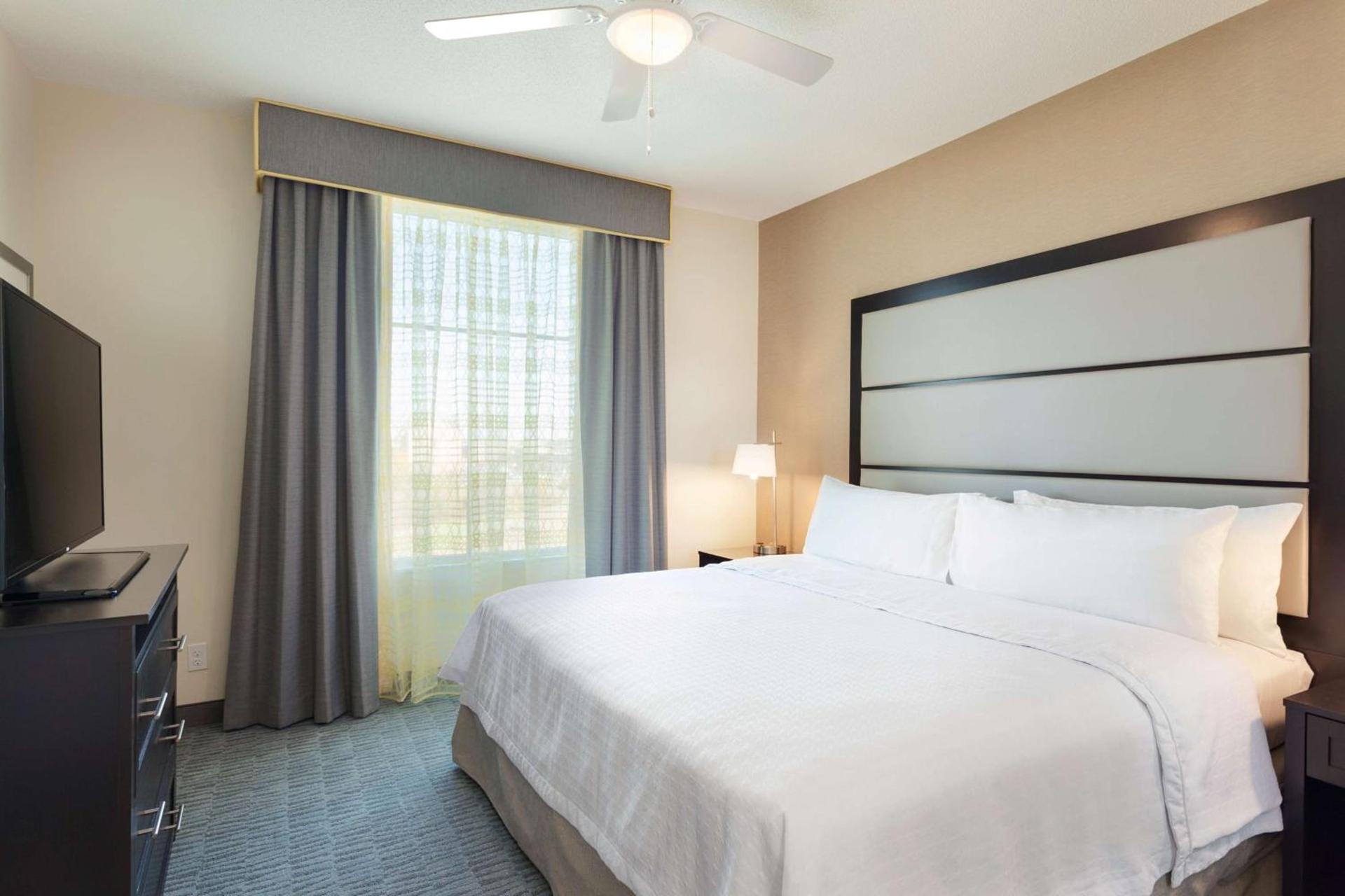 Homewood Suites by Hilton Frederick photo 17