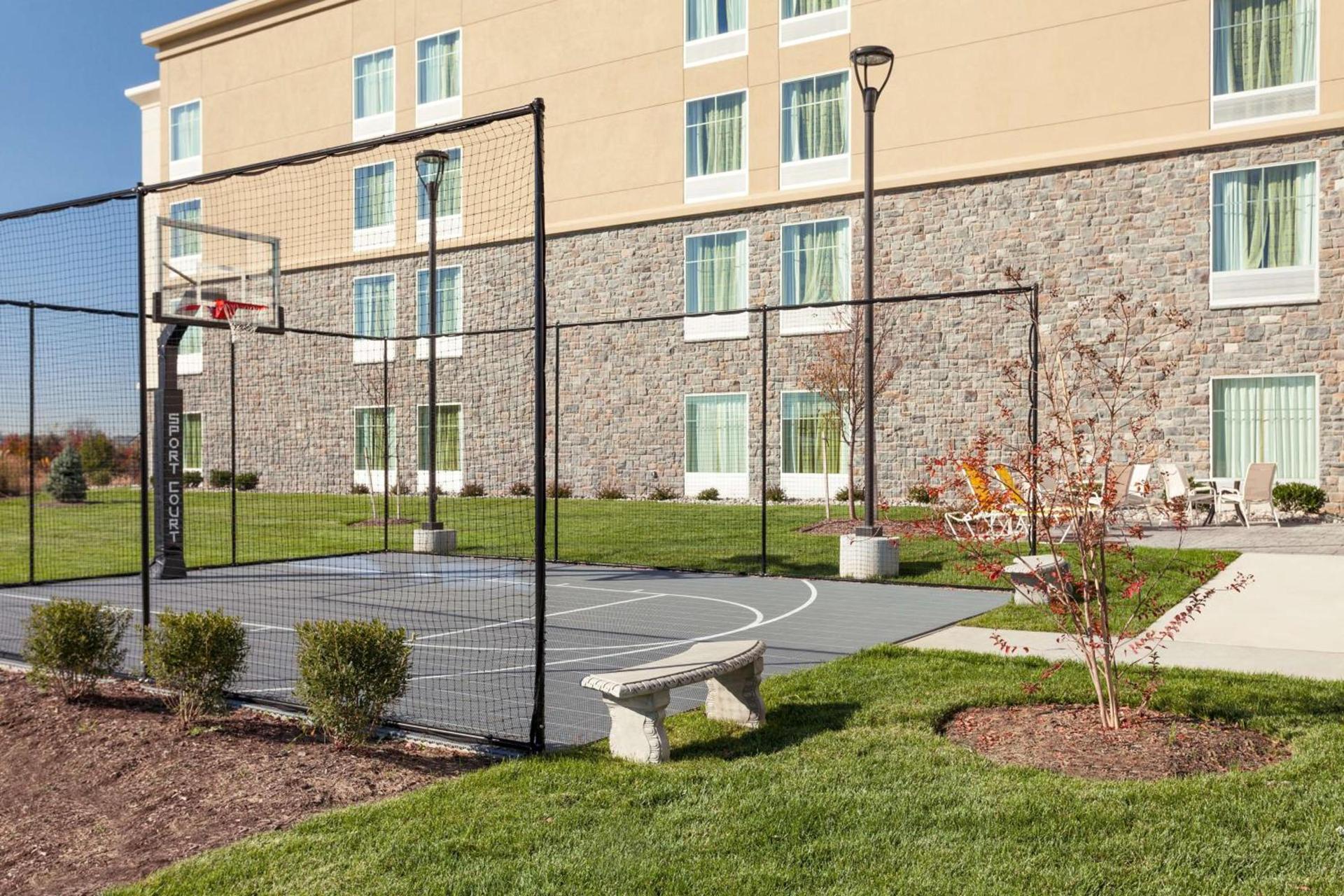 Homewood Suites by Hilton Frederick photo 28
