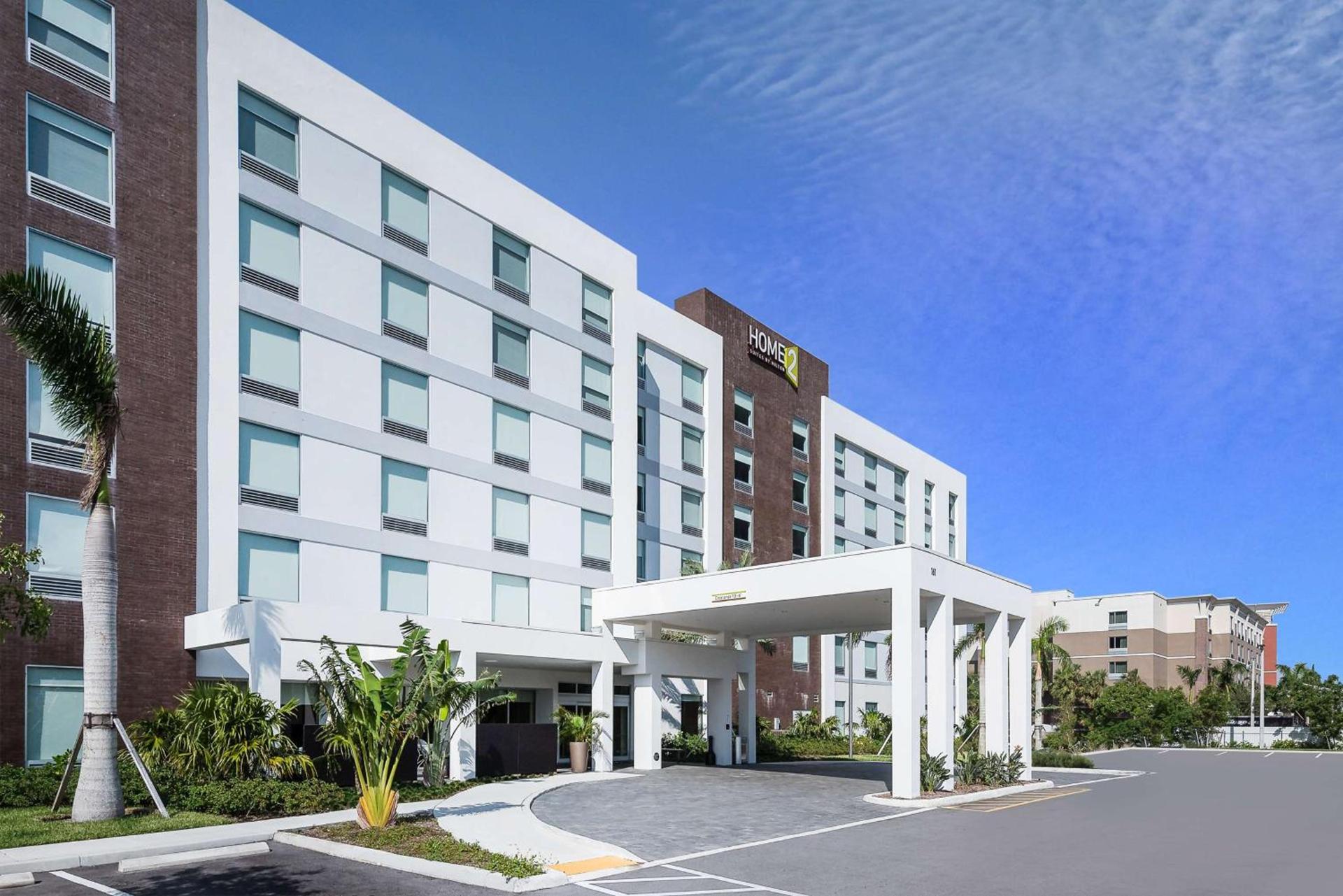 Home2 Suites By Hilton Ft. Lauderdale Airport-Cruise Port — hotel in Dania Beach