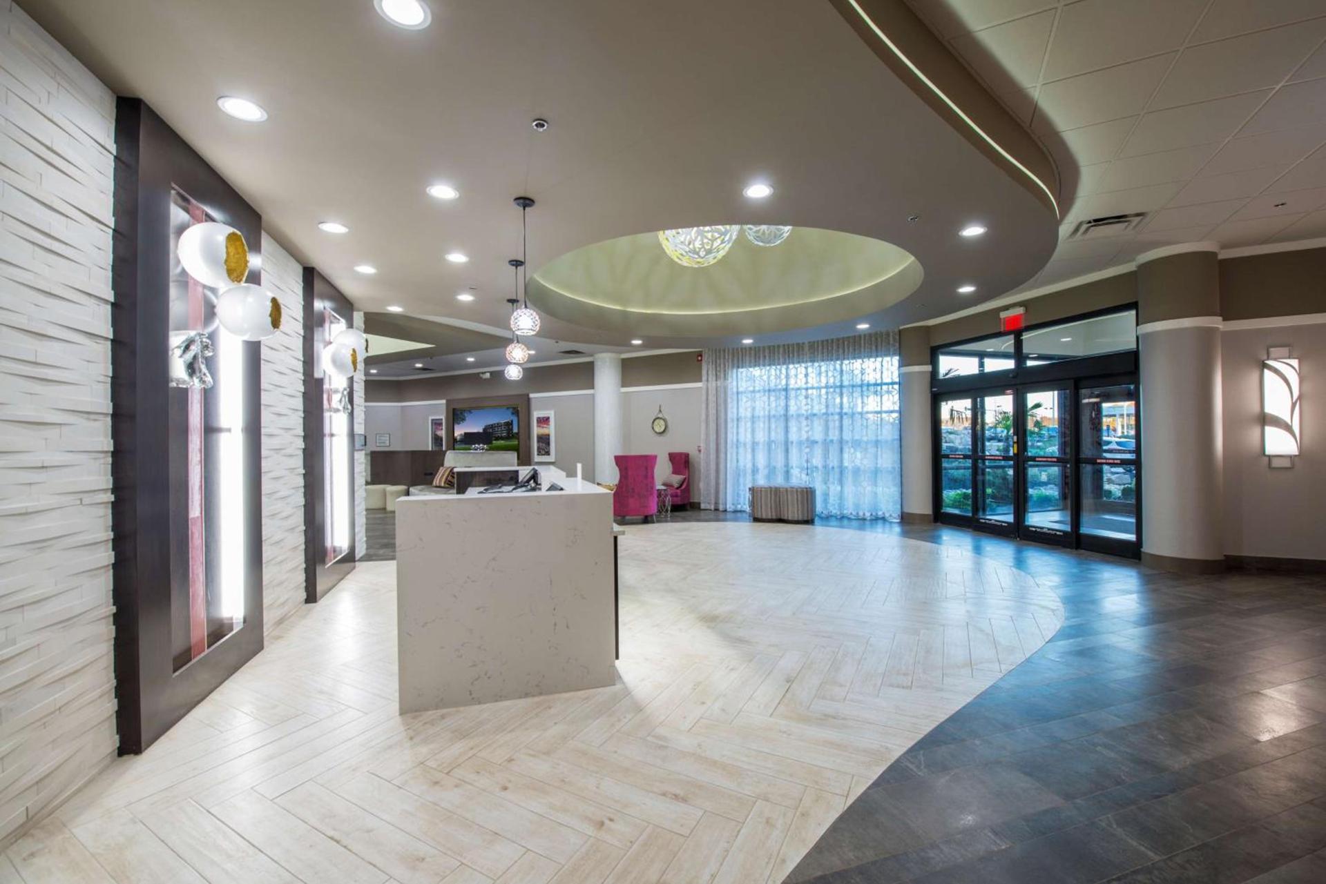 DoubleTree by Hilton Winston Salem - University, NC photo 9