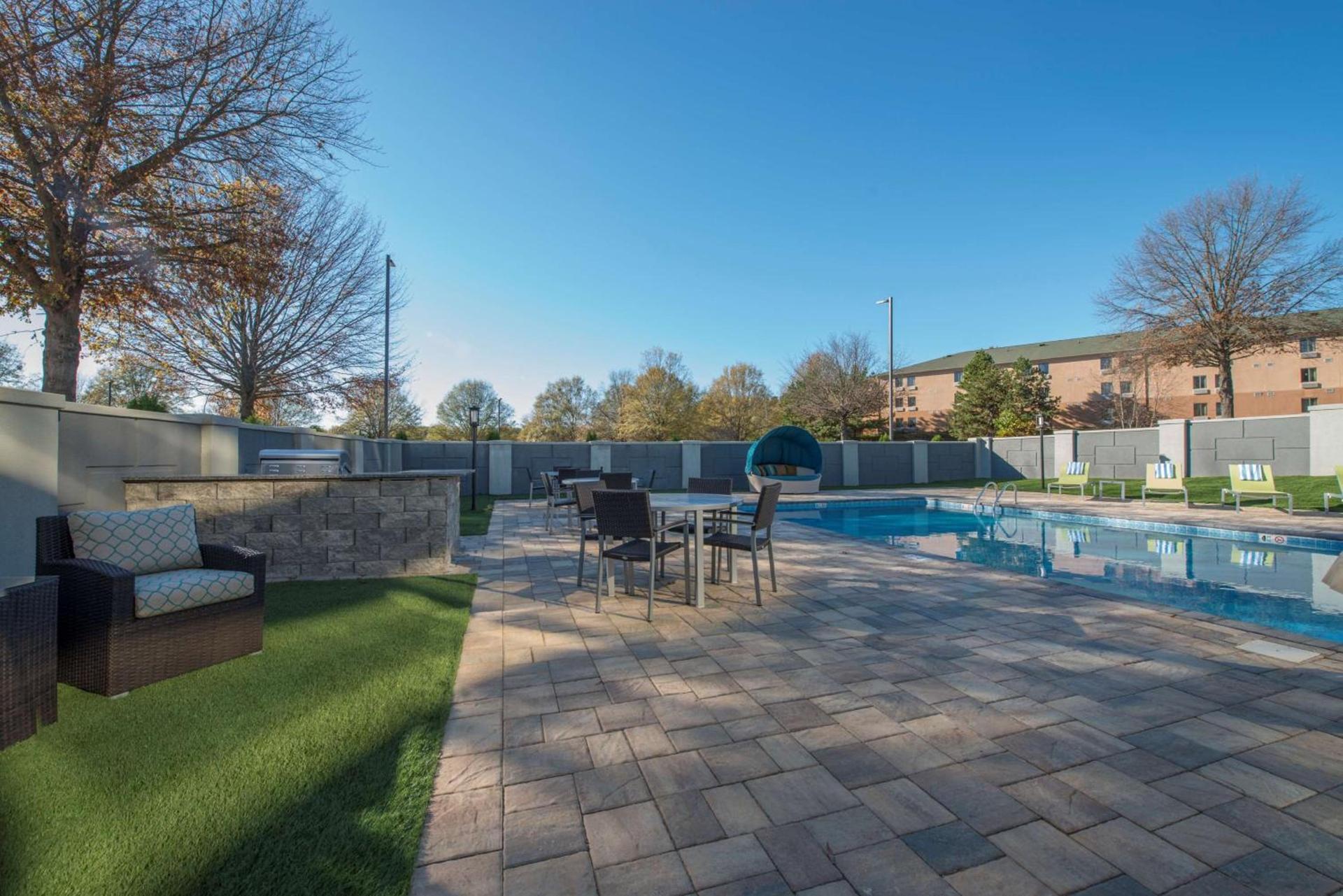 DoubleTree by Hilton Winston Salem - University, NC photo 17
