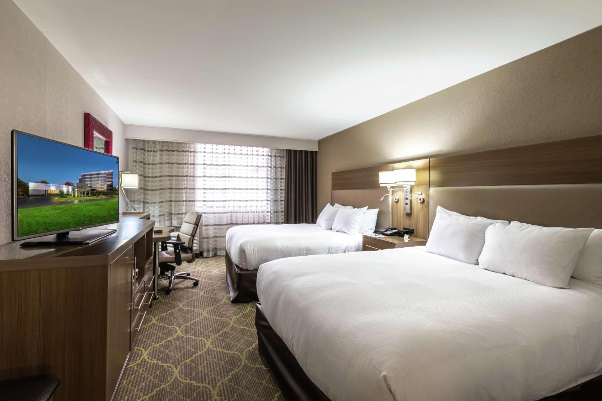 DoubleTree by Hilton Winston Salem - University, NC photo 32