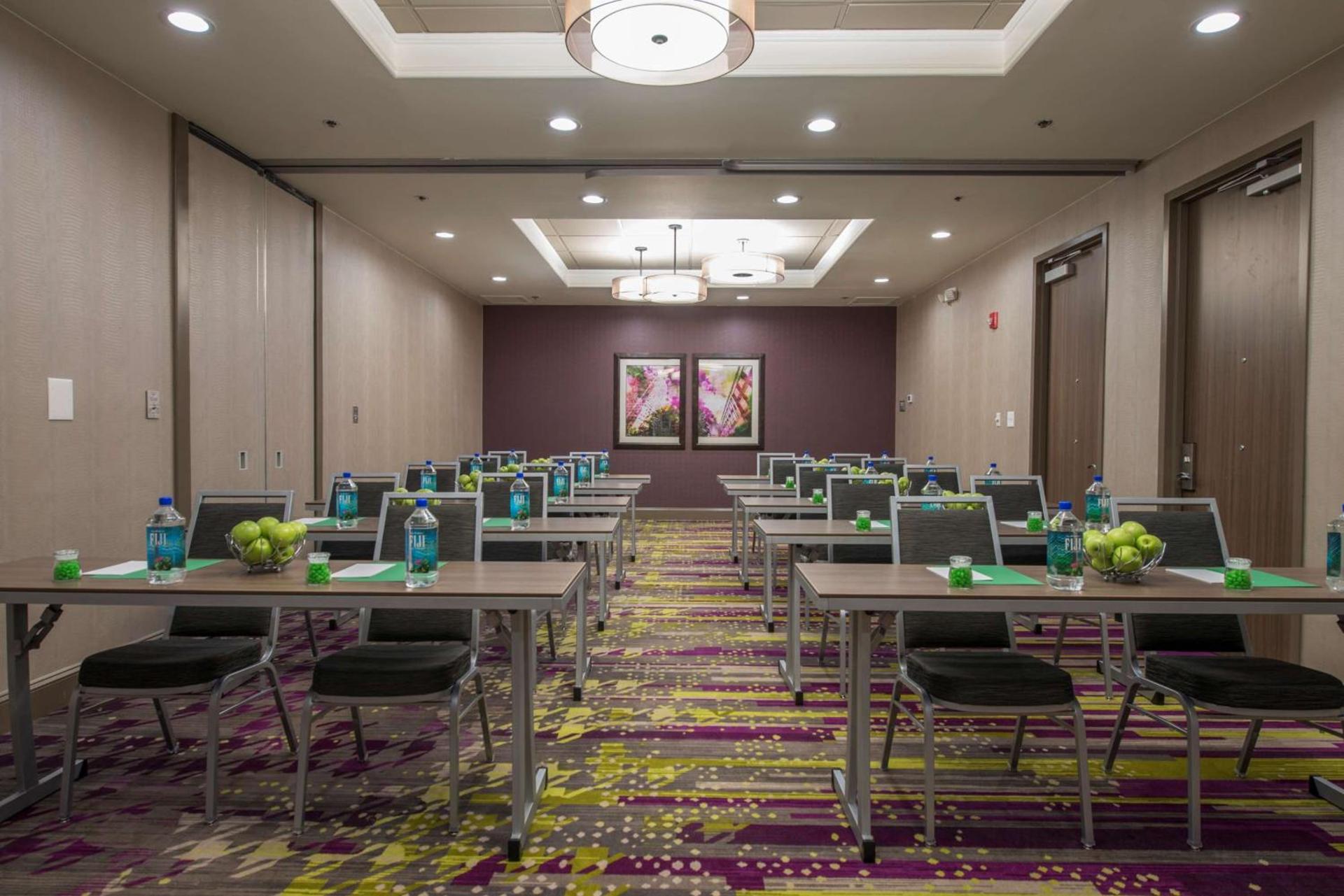 DoubleTree by Hilton Winston Salem - University, NC photo 44