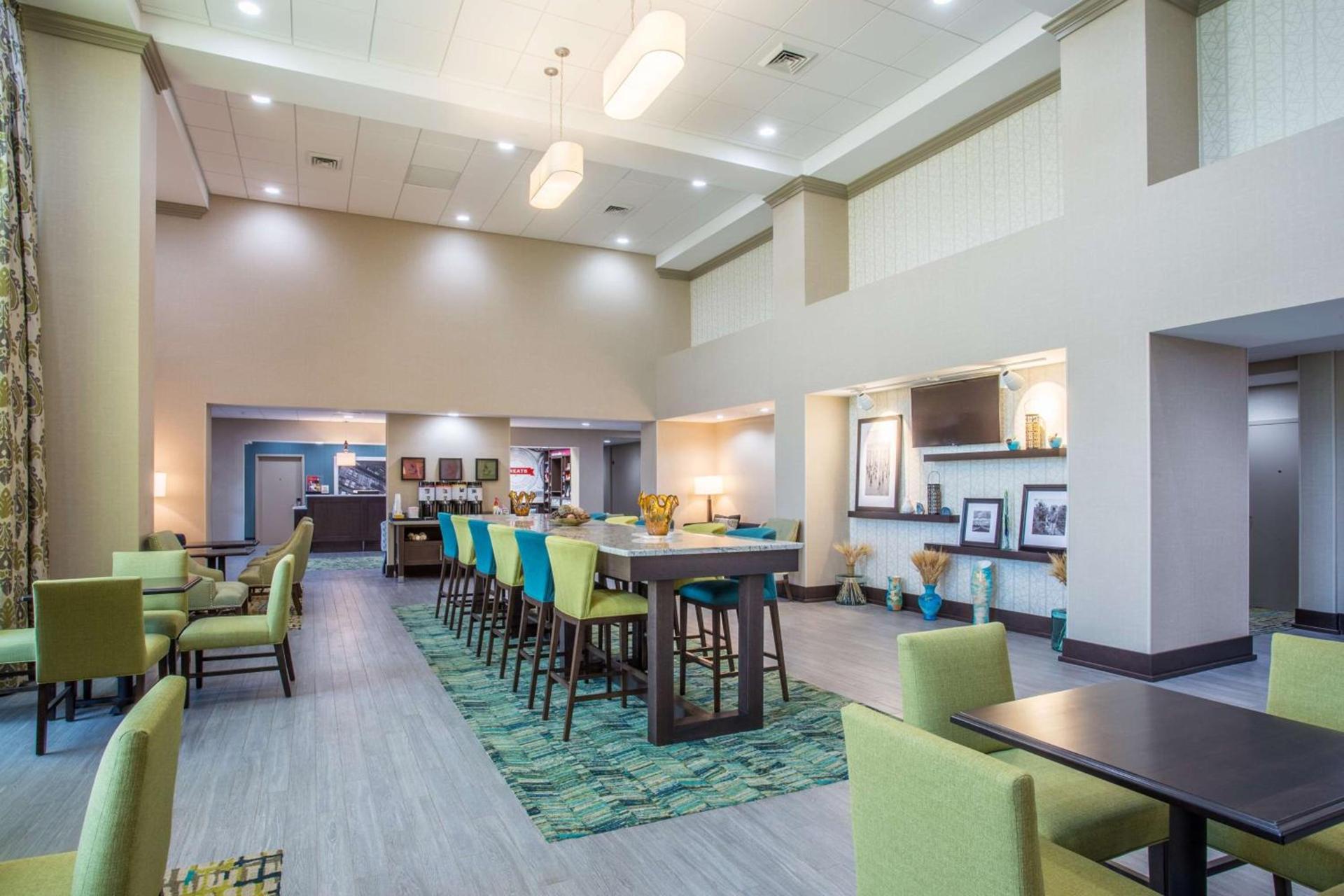 Hampton Inn & Suites Yonkers - Westchester photo 6