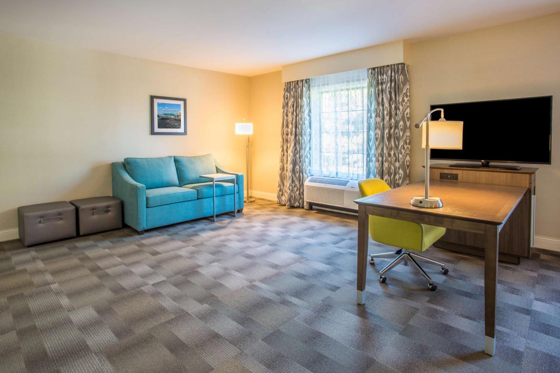 Hampton Inn & Suites Yonkers - Westchester photo 14