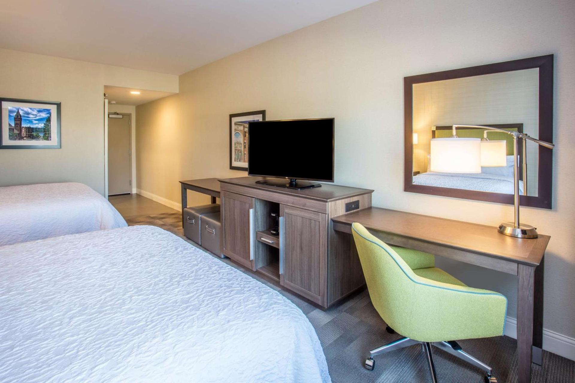 Hampton Inn & Suites Yonkers - Westchester photo 26