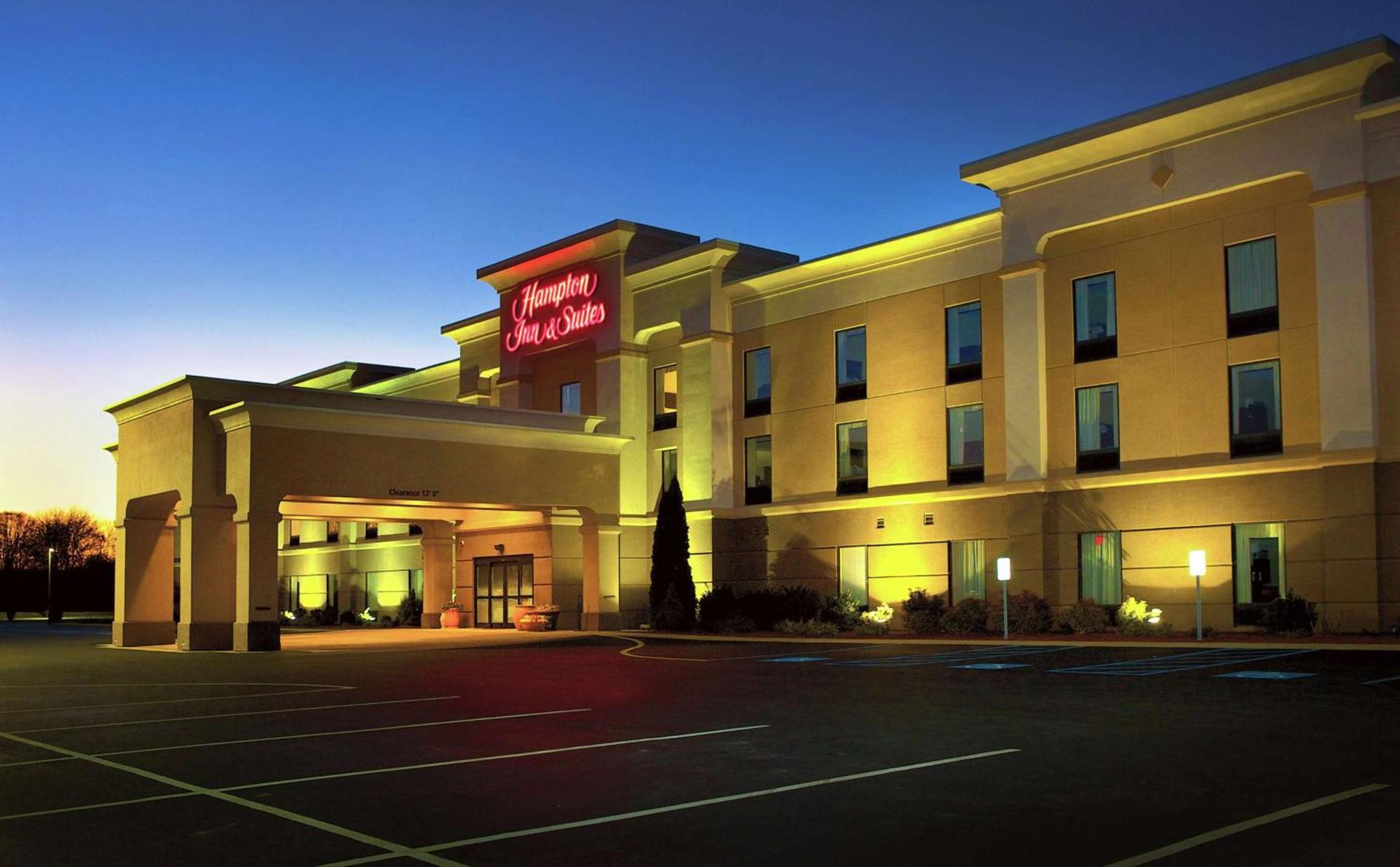 Hampton Inn and Suites of Lamar photo 2