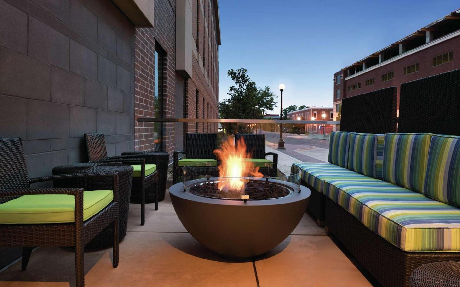 Home2 Suites By Hilton La Crosse photo 25