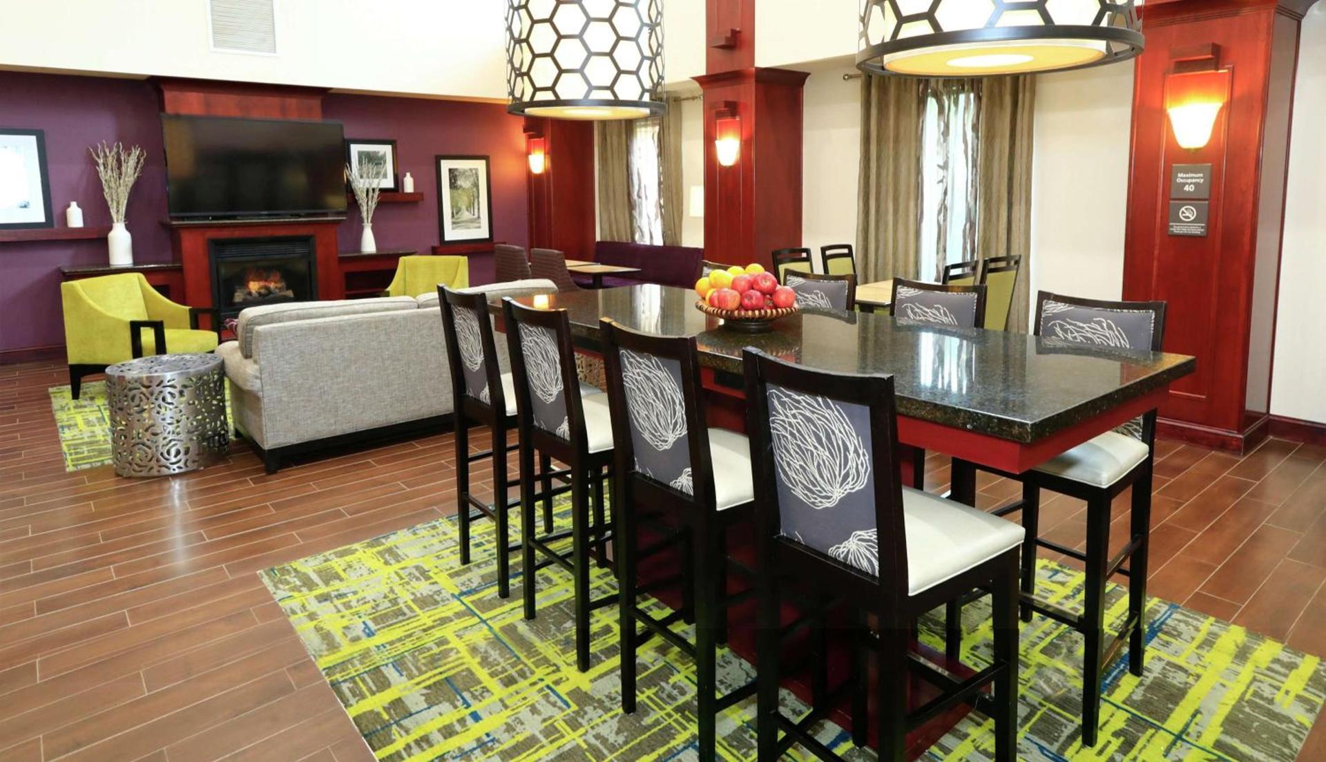 Hampton Inn and Suites of Lamar photo 5