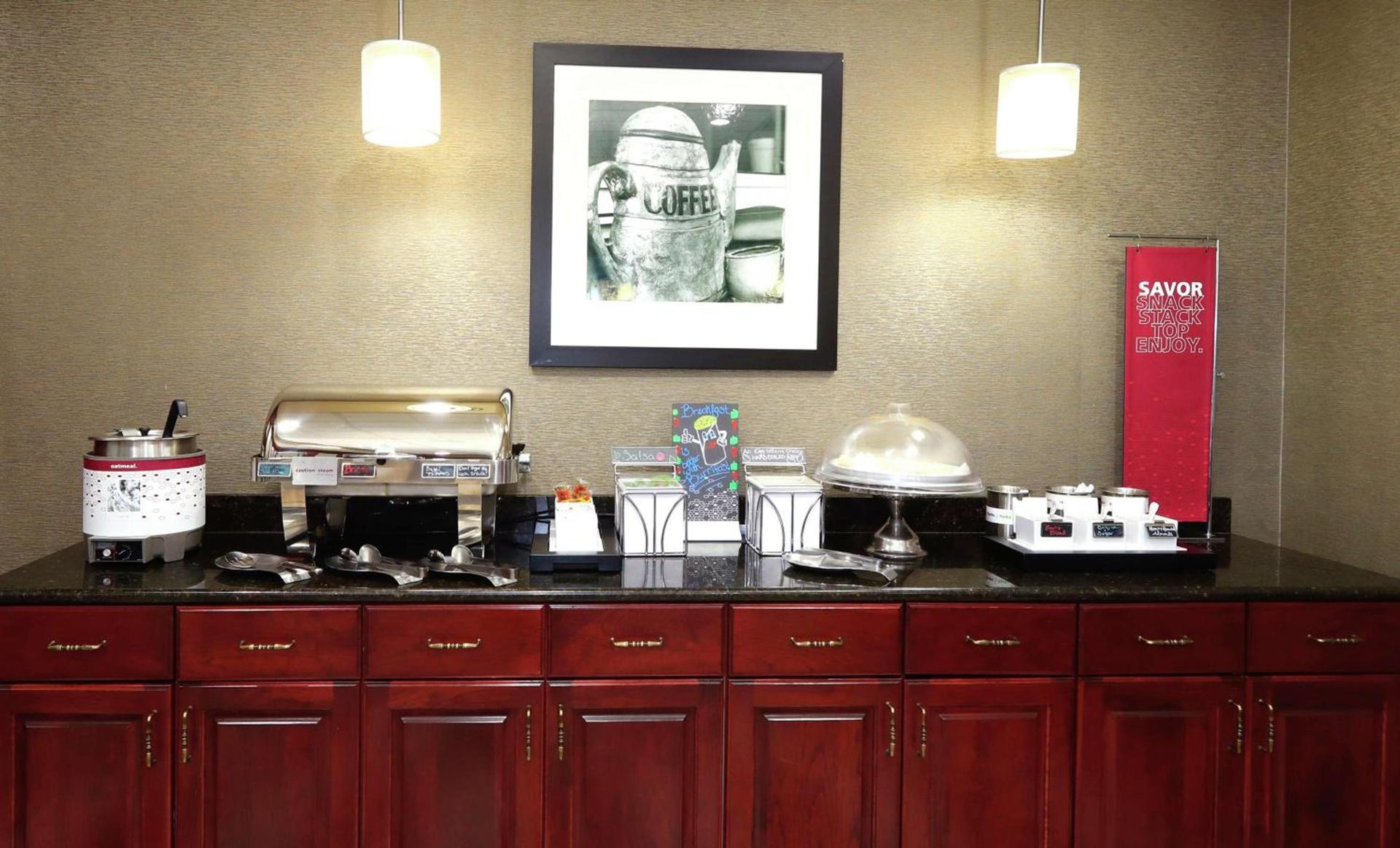 Hampton Inn and Suites of Lamar photo 11