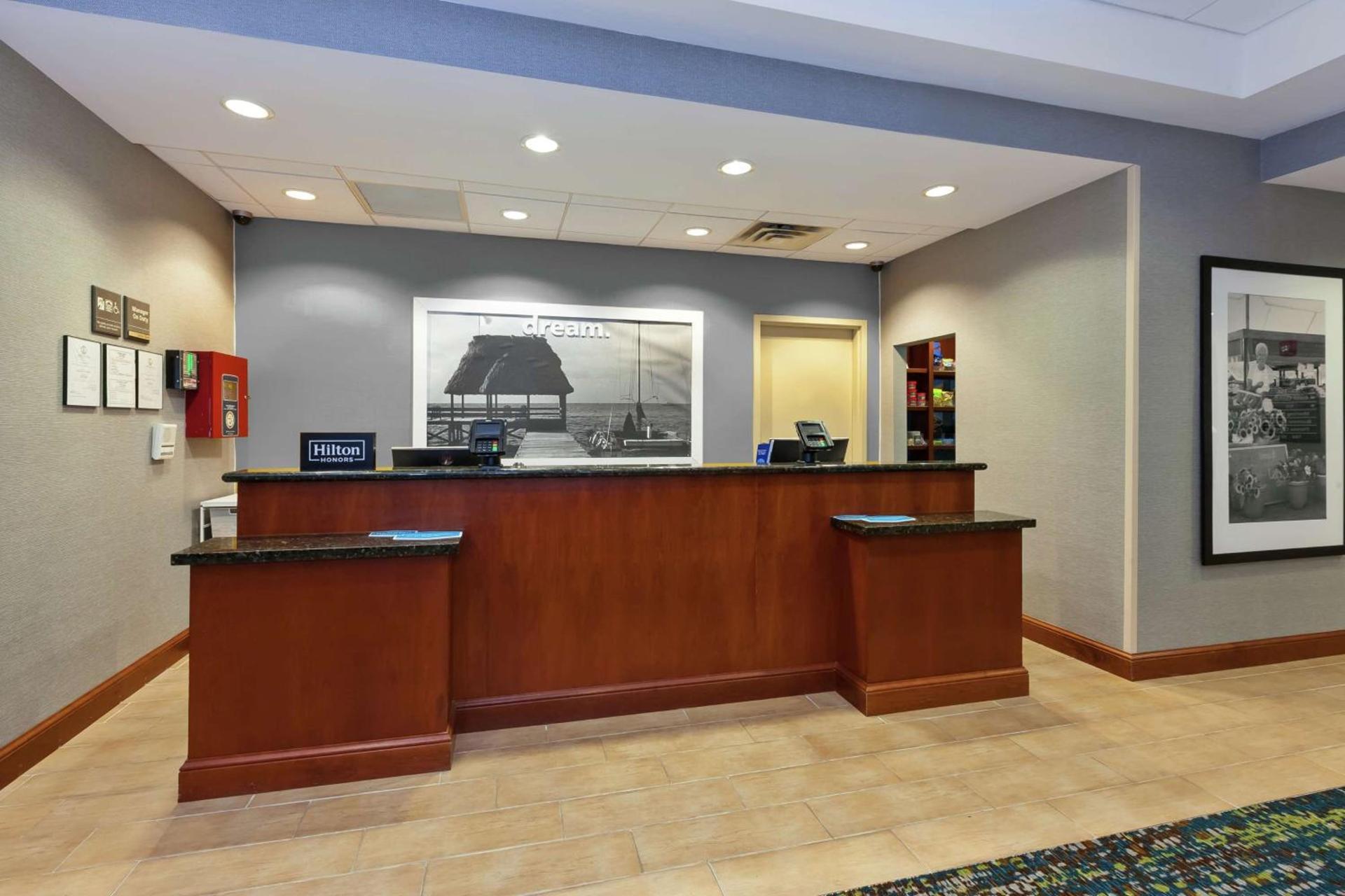 Hampton Inn & Suites Exmore - Eastern Shore photo 3