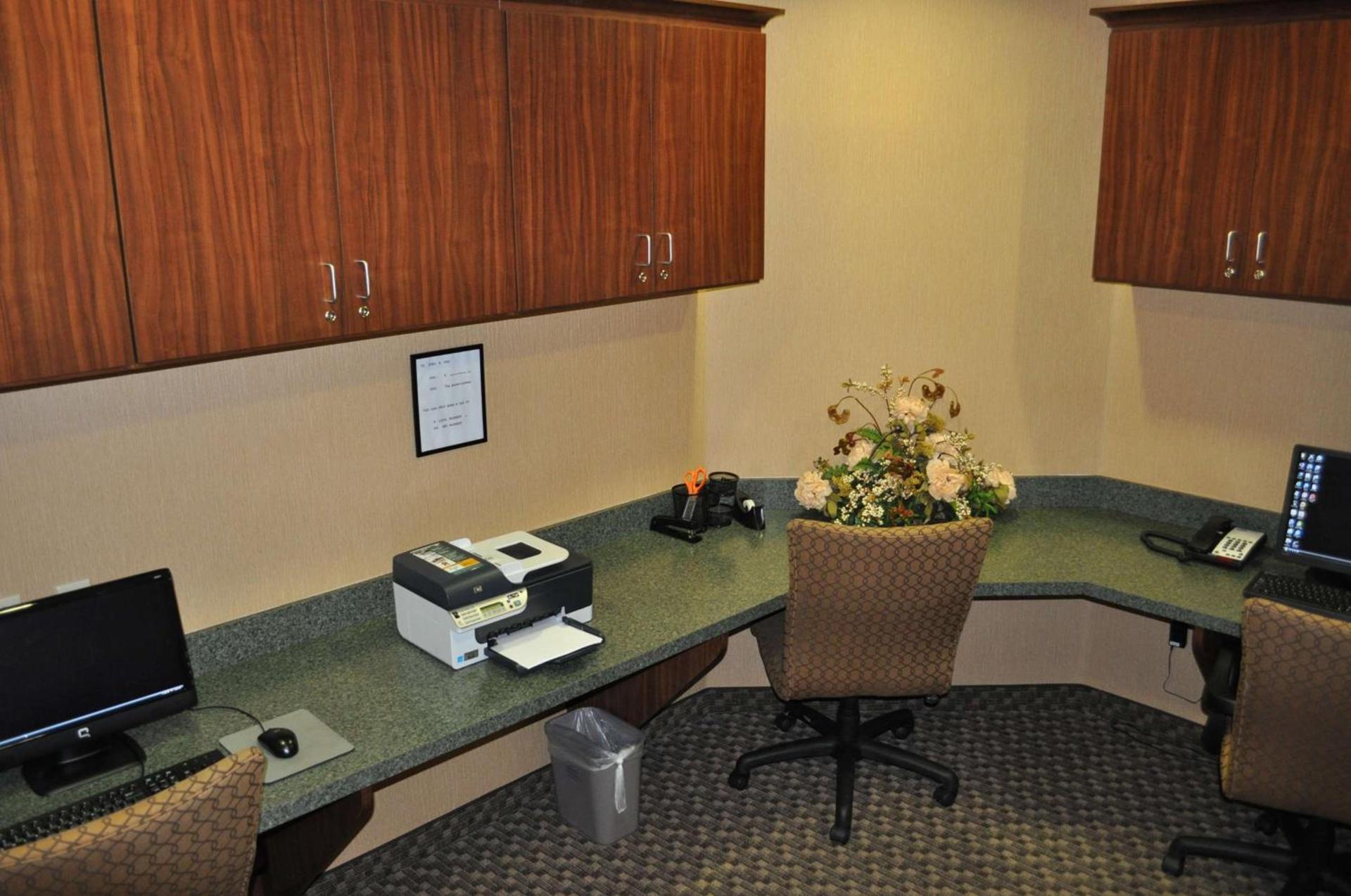 Hampton Inn & Suites Exmore - Eastern Shore photo 36