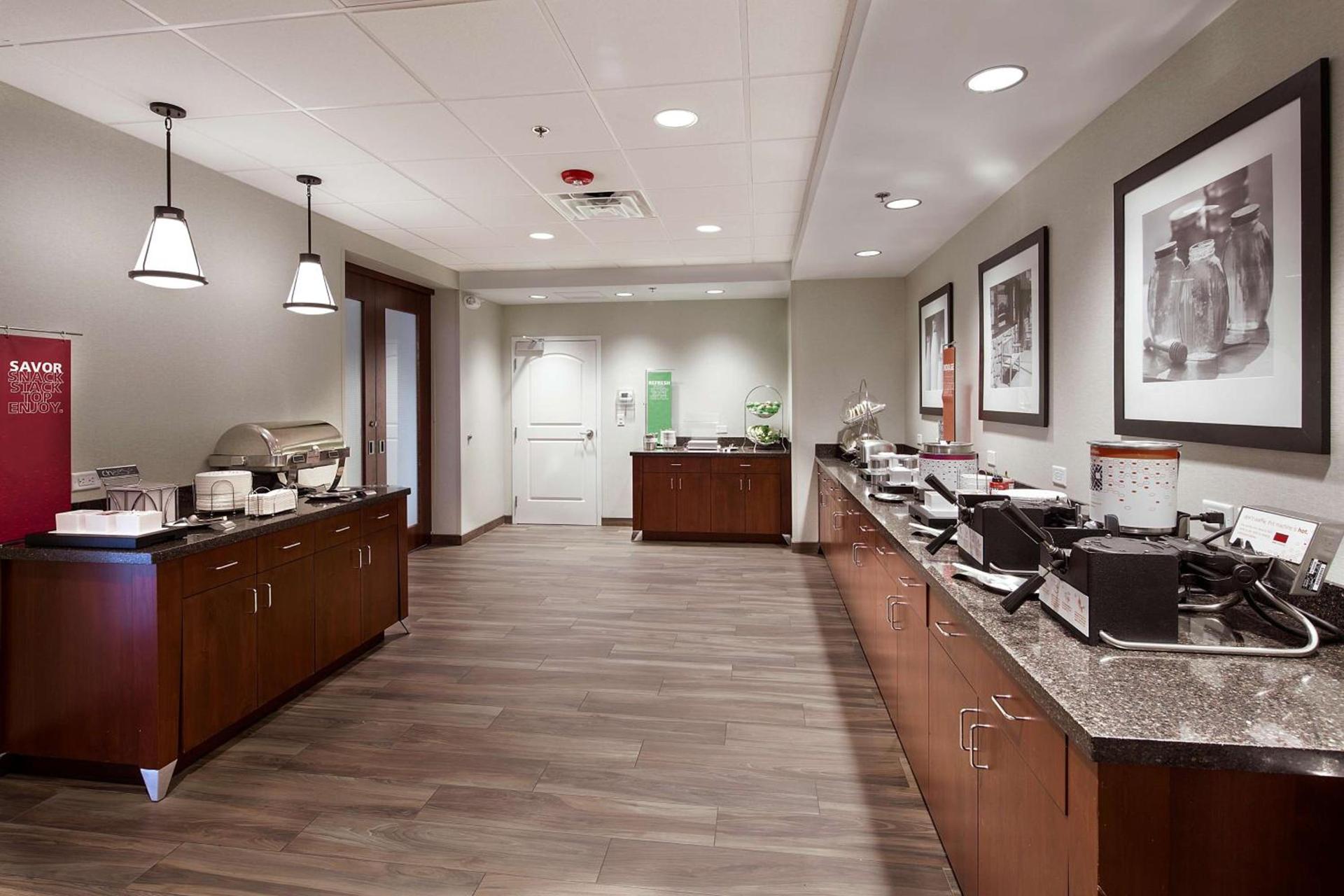 Hampton Inn & Suites Page - Lake Powell photo 9