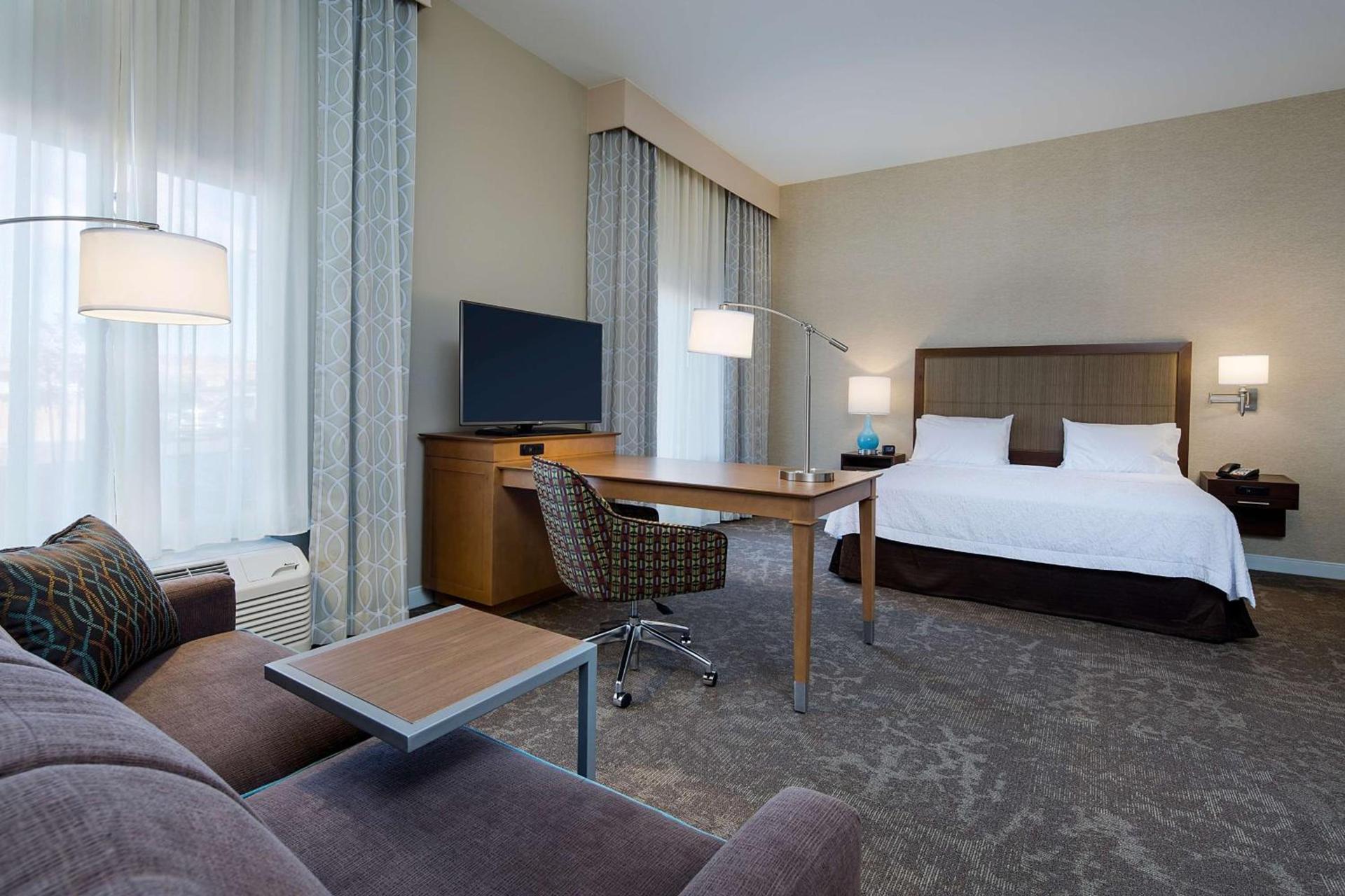 Hampton Inn & Suites Page - Lake Powell photo 18