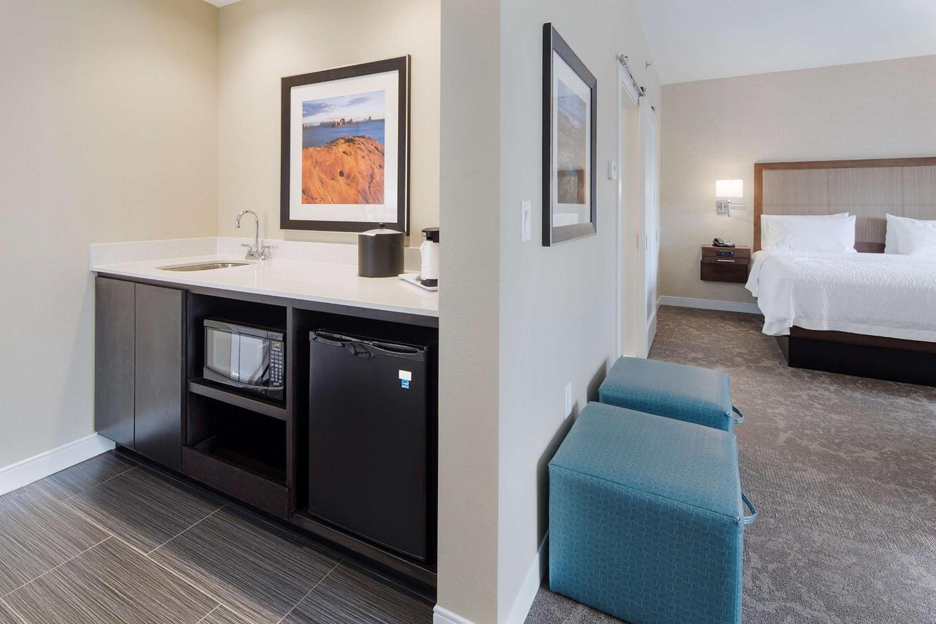 Hampton Inn & Suites Page - Lake Powell photo 27