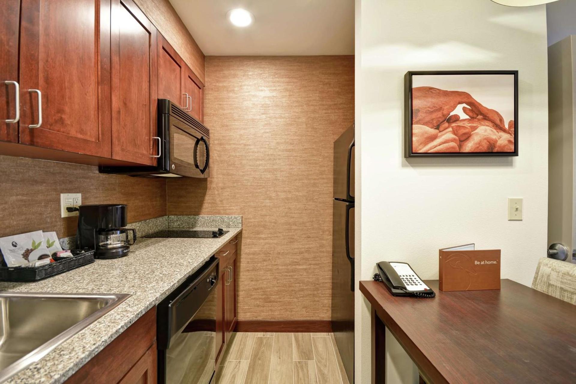 Homewood Suites by Hilton Palm Desert photo 36