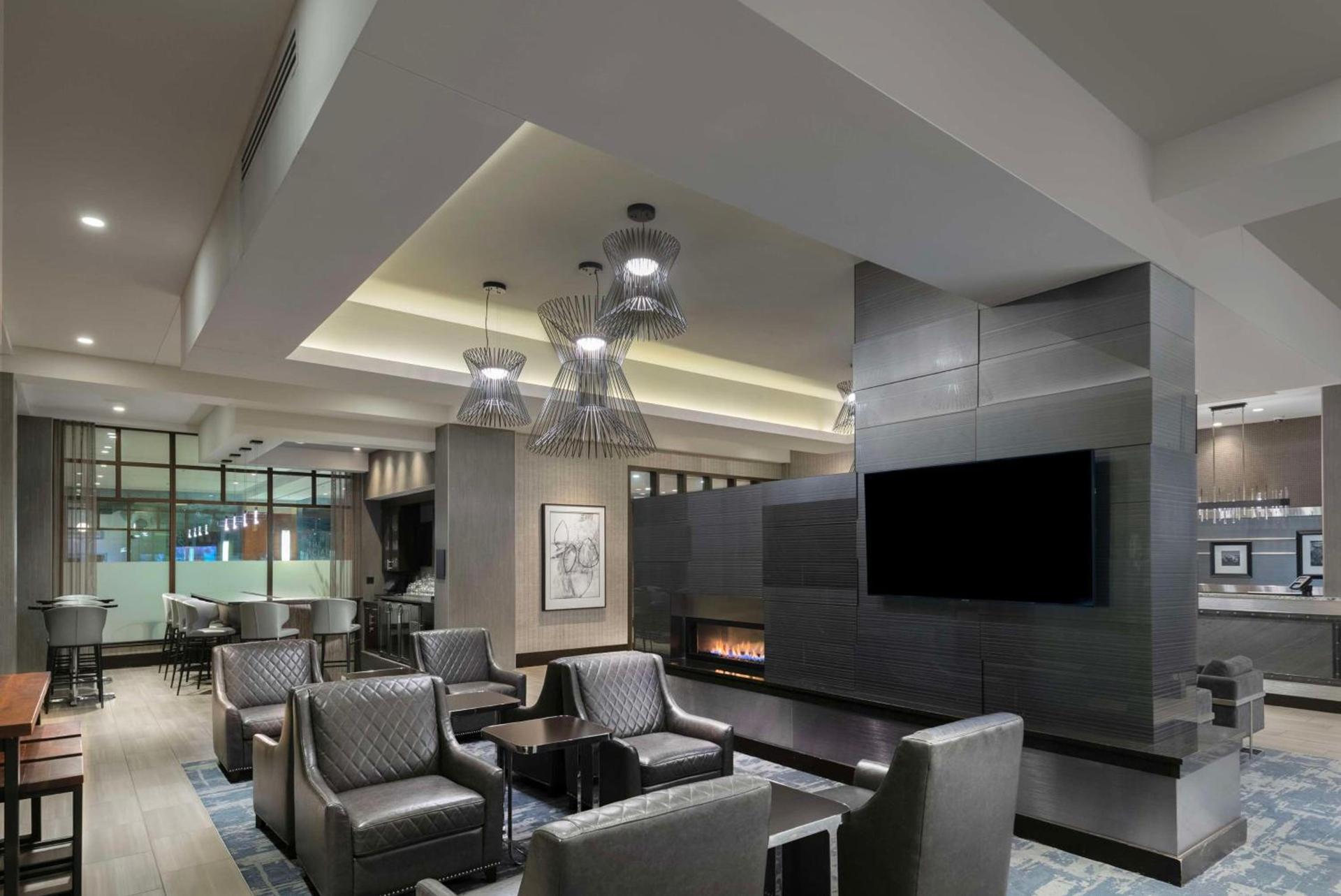 Hampton Inn & Suites Portsmouth Downtown photo 15