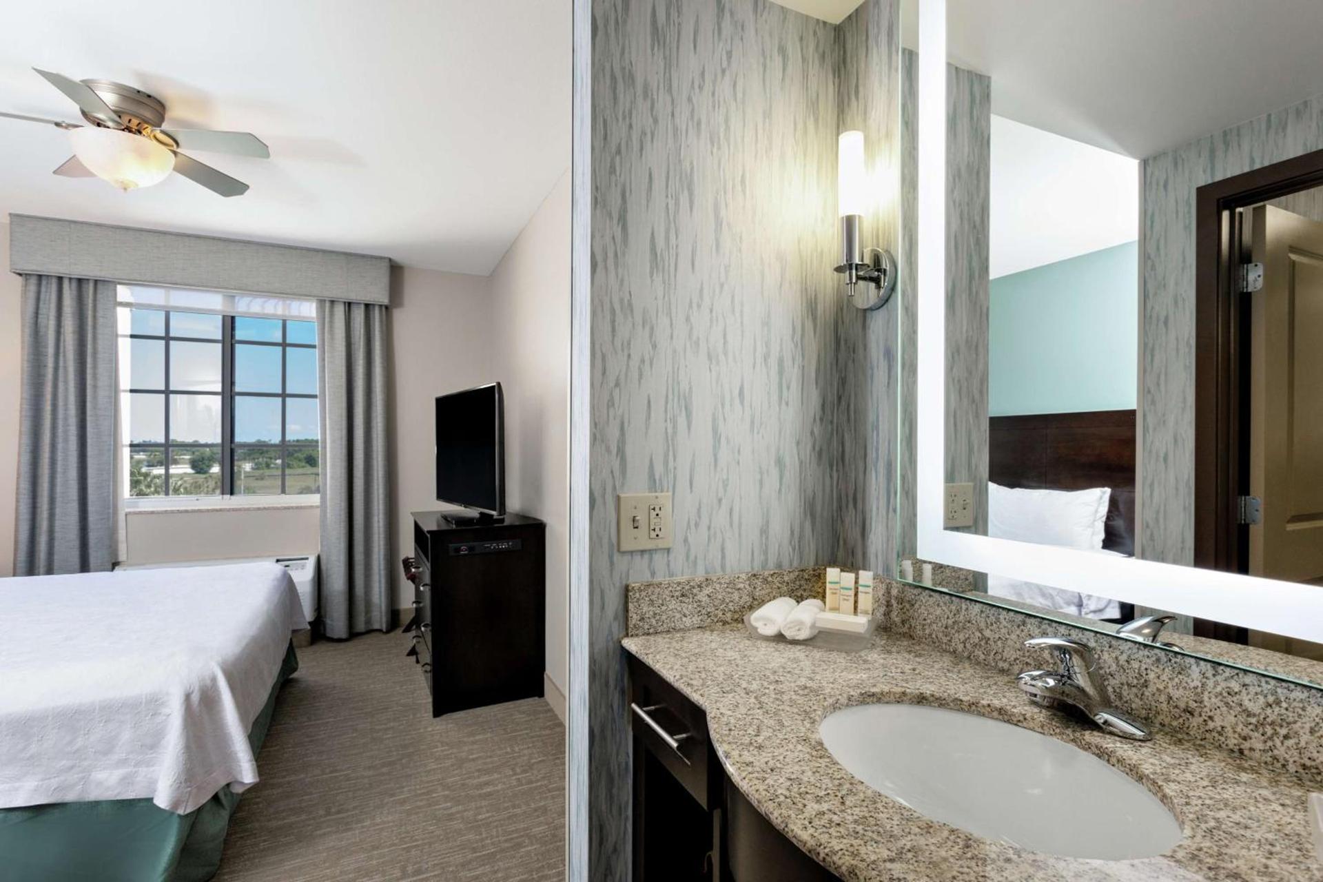 Homewood Suites Port Saint Lucie-Tradition photo 35