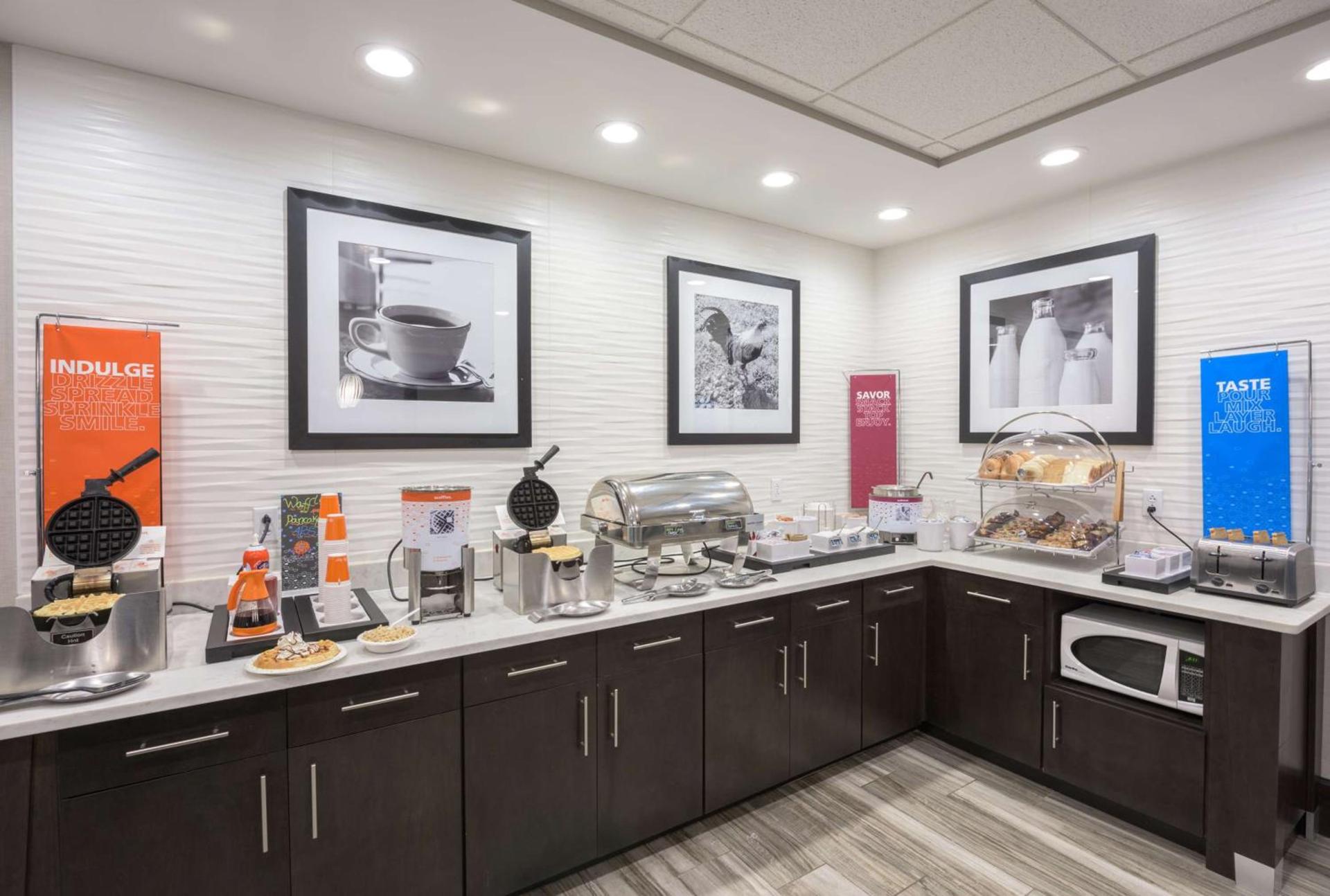 Hampton Inn Hamburg photo 2