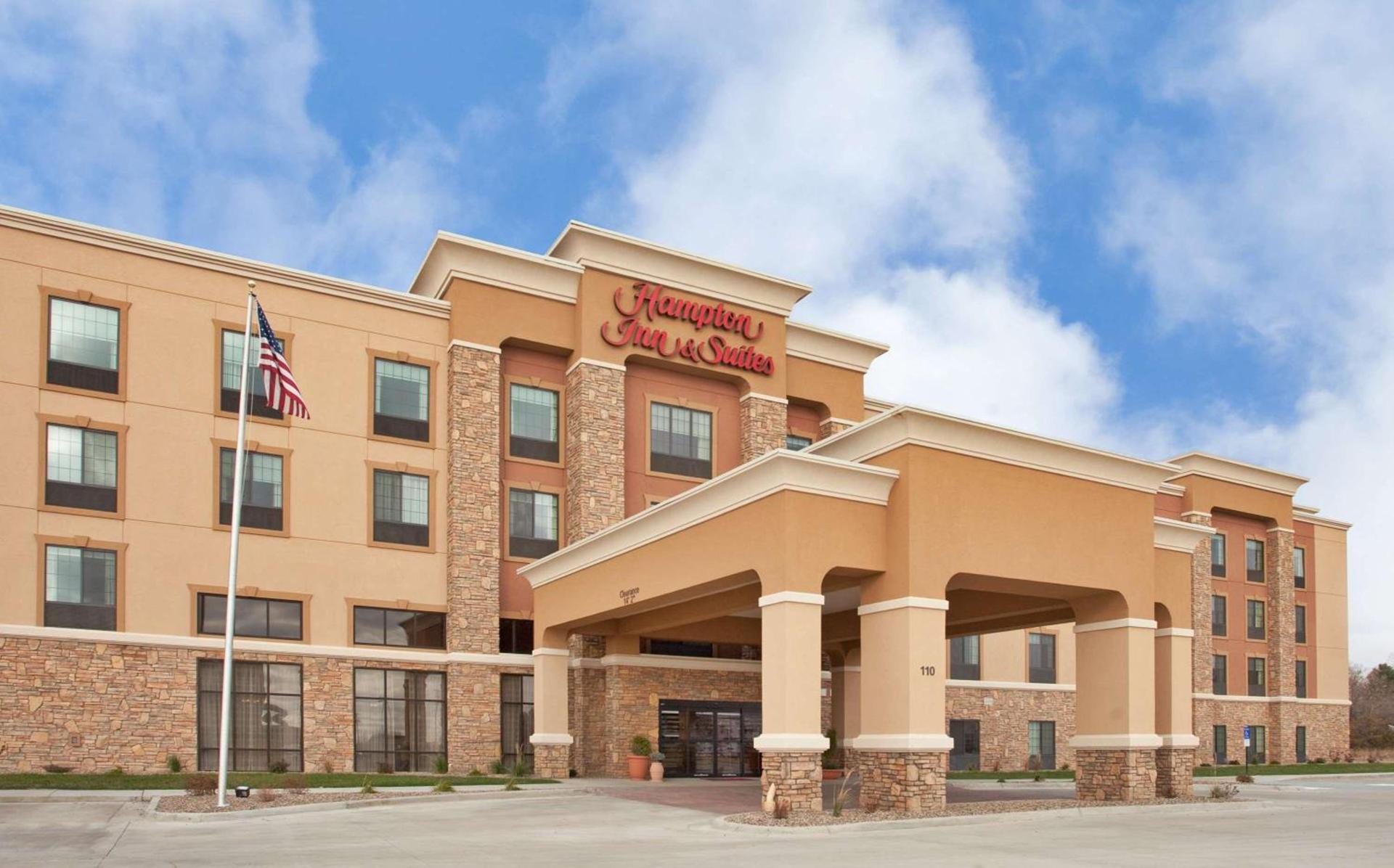 Hampton Inn & Suites Dickinson ND photo 2