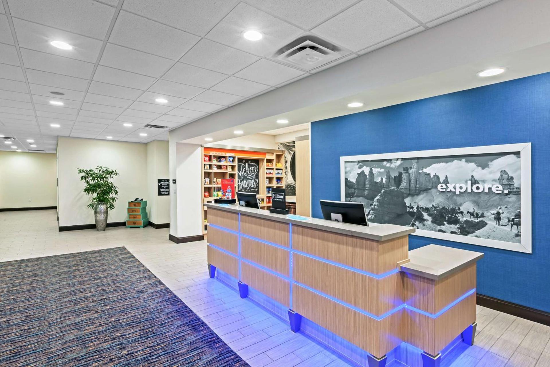 Hampton Inn Ozona photo 7