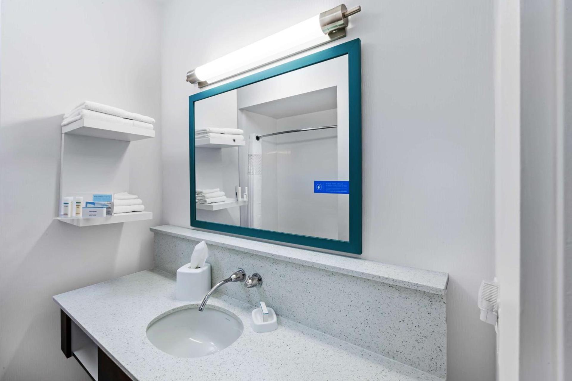 Hampton Inn Ozona photo 20