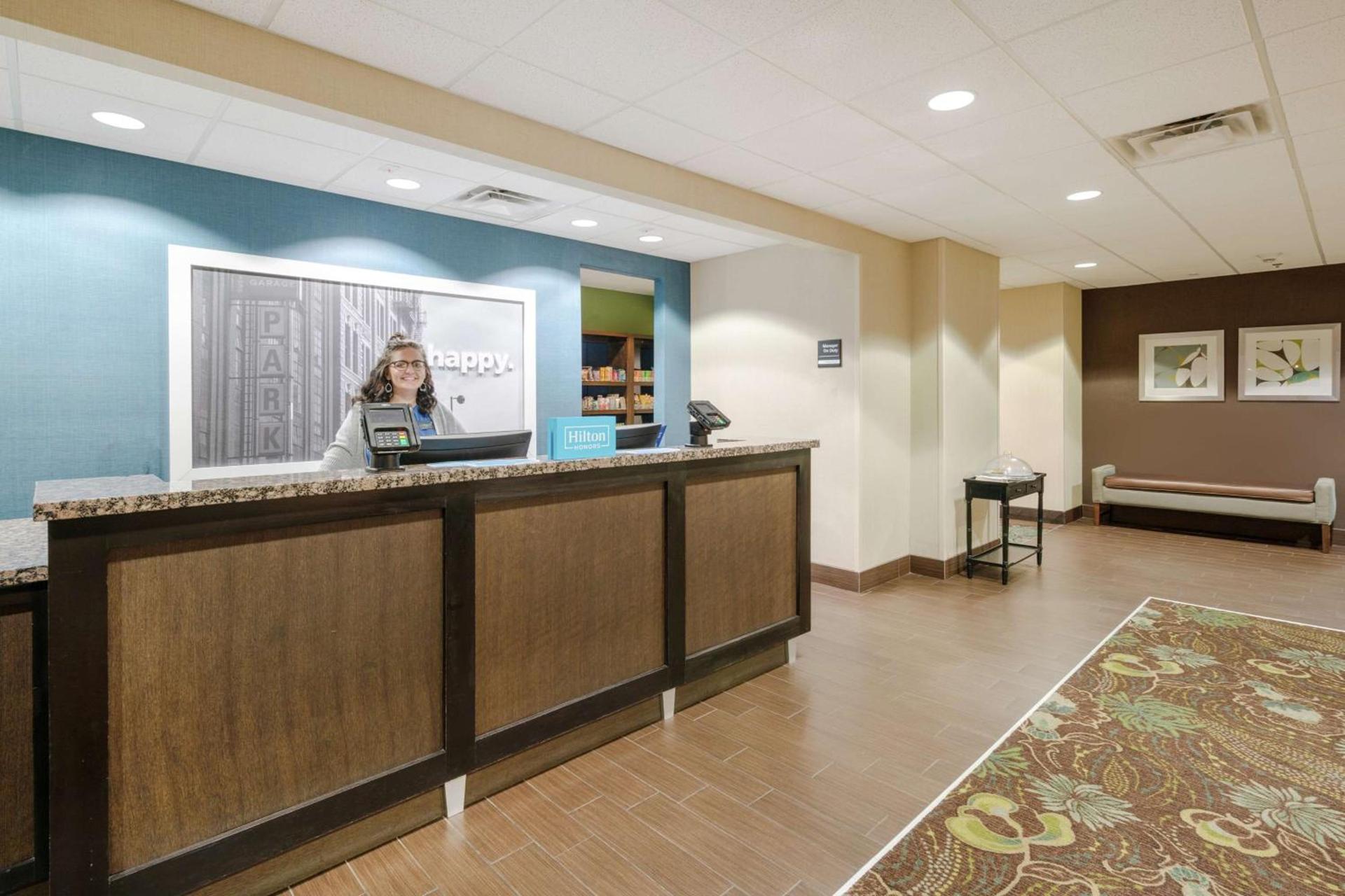 Hampton Inn University Area, Huntington, Wv photo 4