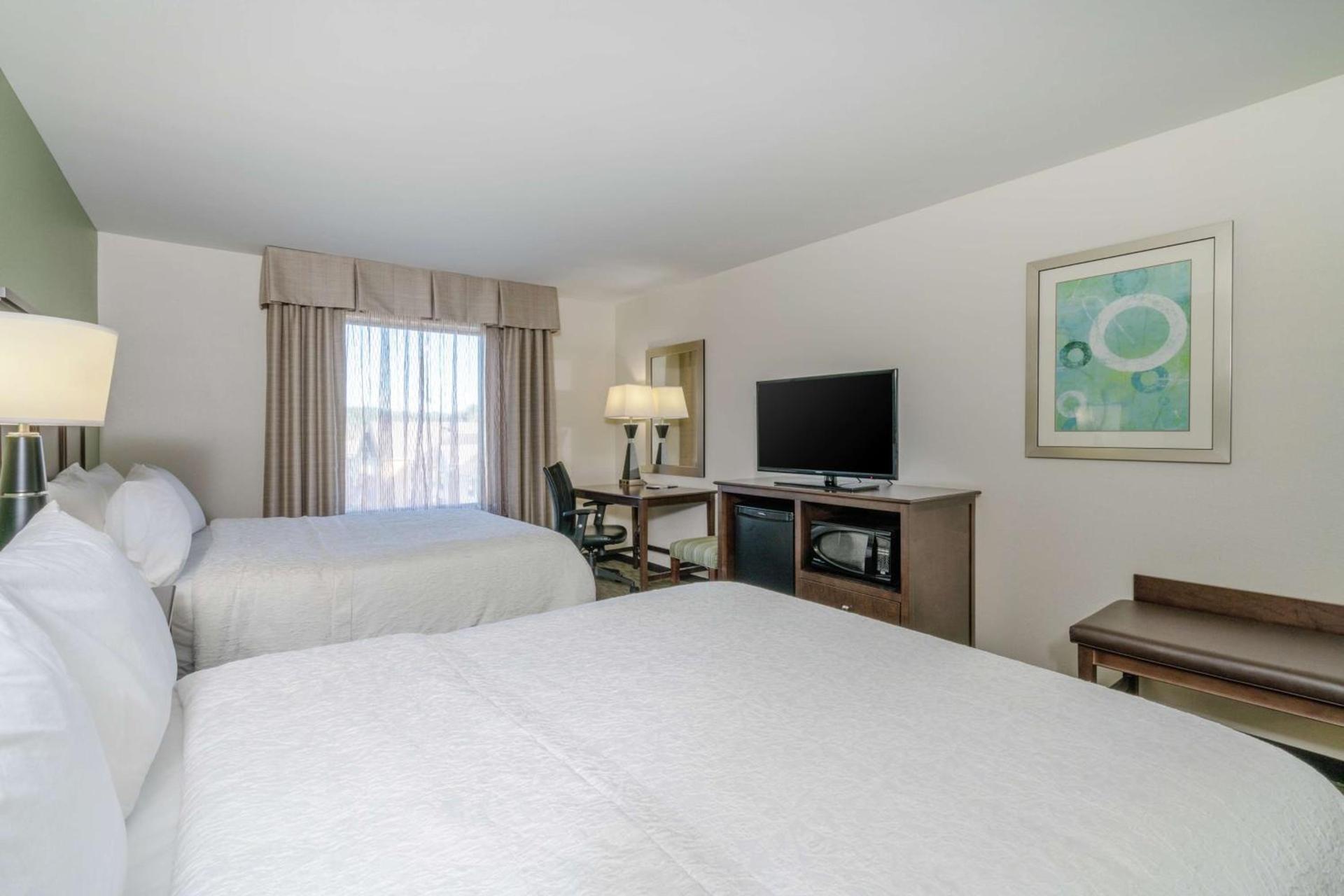 Hampton Inn University Area, Huntington, Wv photo 18